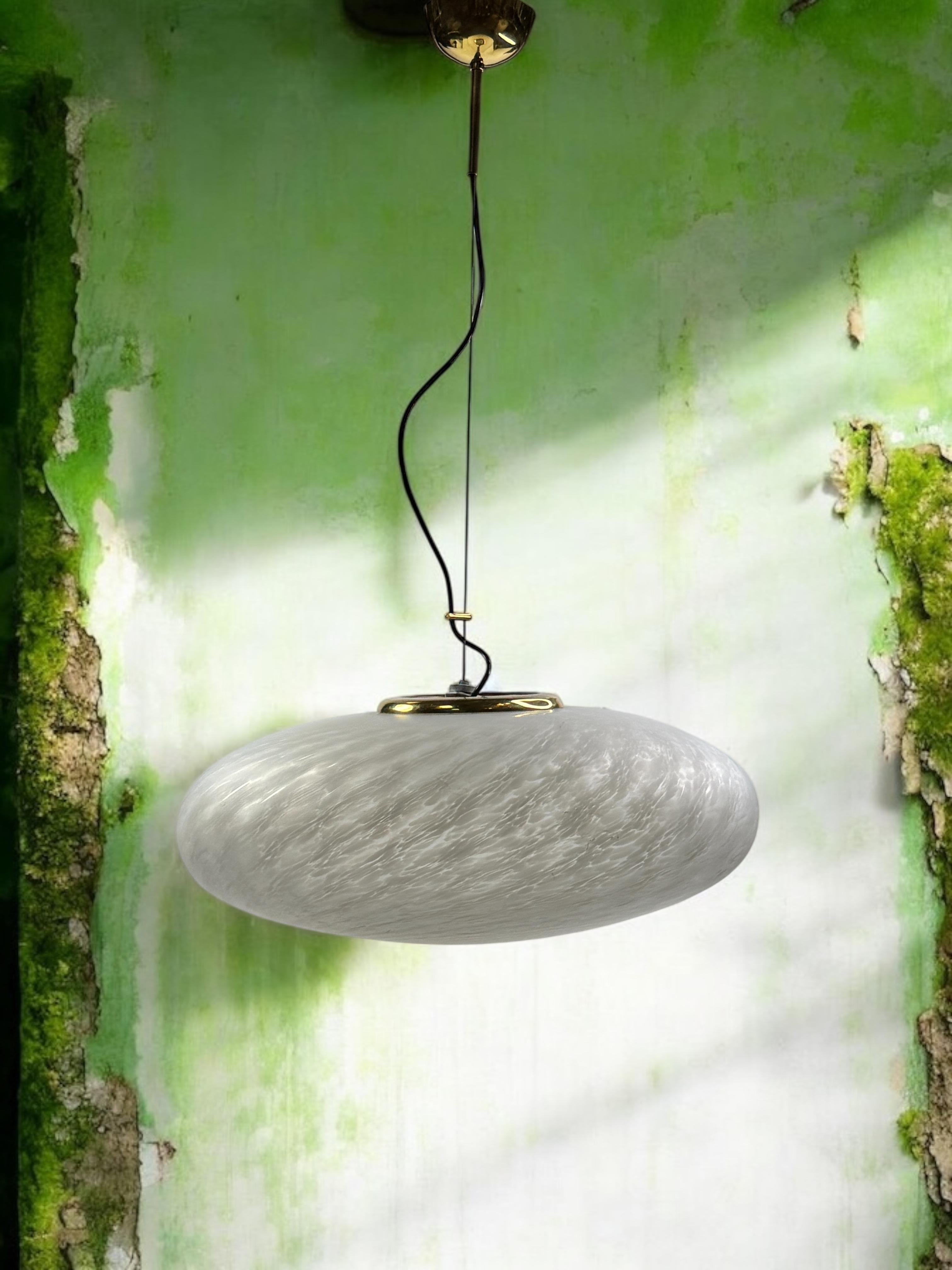 Colgante grande de cristal de Murano en forma de remolino OVNI Vetri Murano Italia Años 70 en venta 11