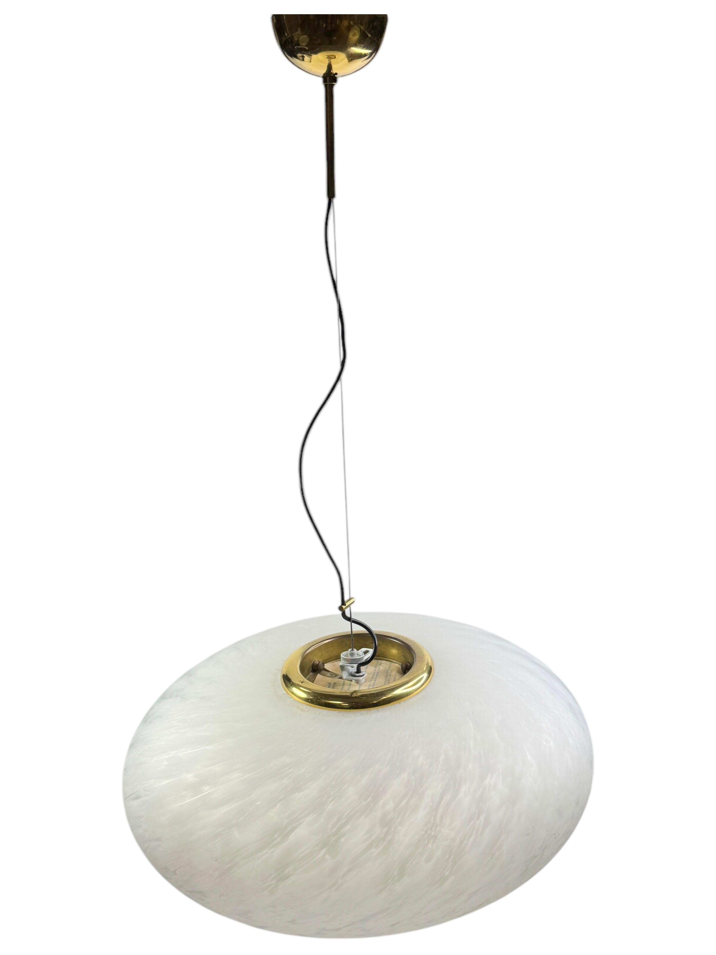 Colgante grande de cristal de Murano en forma de remolino OVNI Vetri Murano Italia Años 70 en venta 1