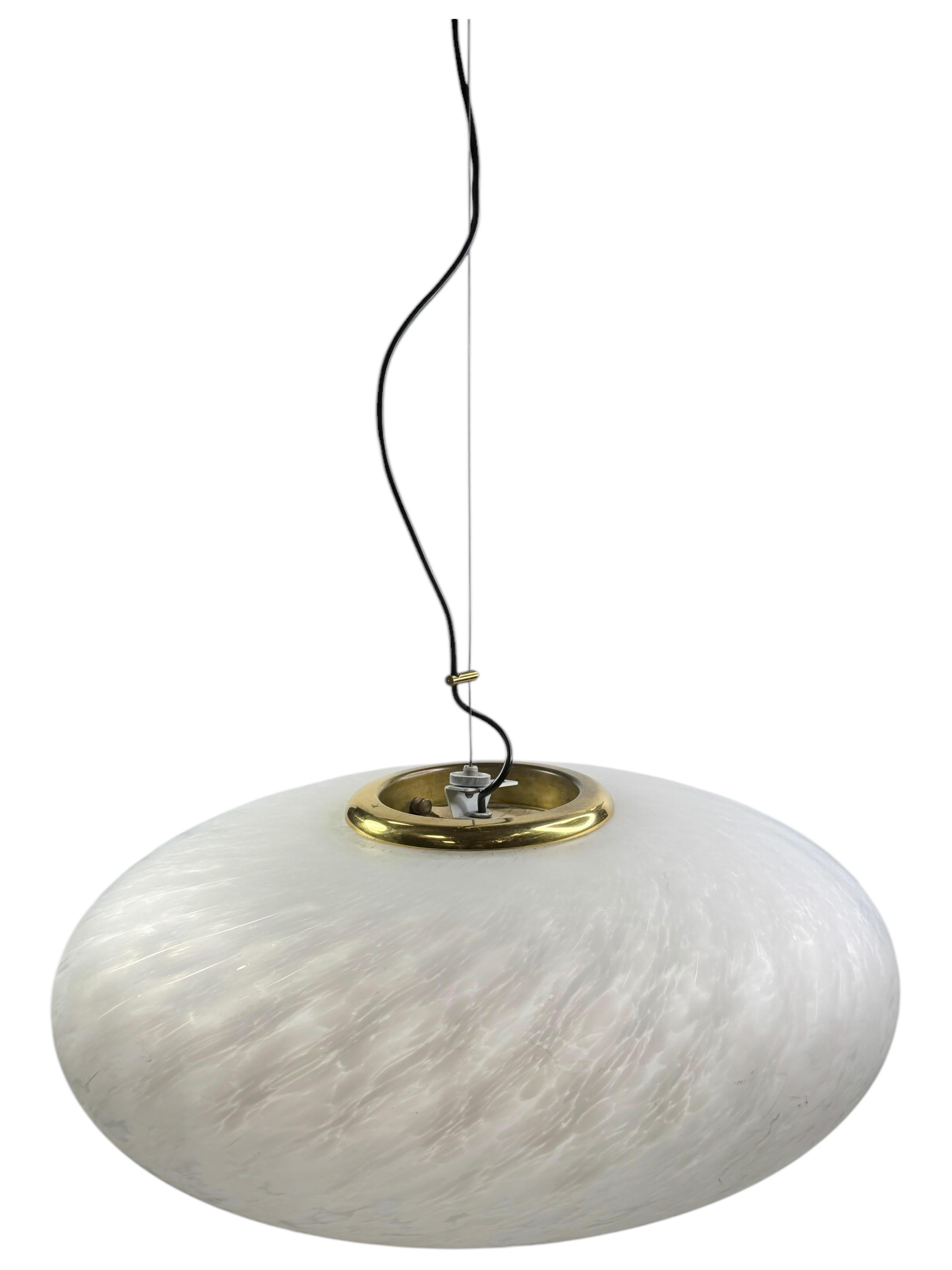 Colgante grande de cristal de Murano en forma de remolino OVNI Vetri Murano Italia Años 70 en venta 2