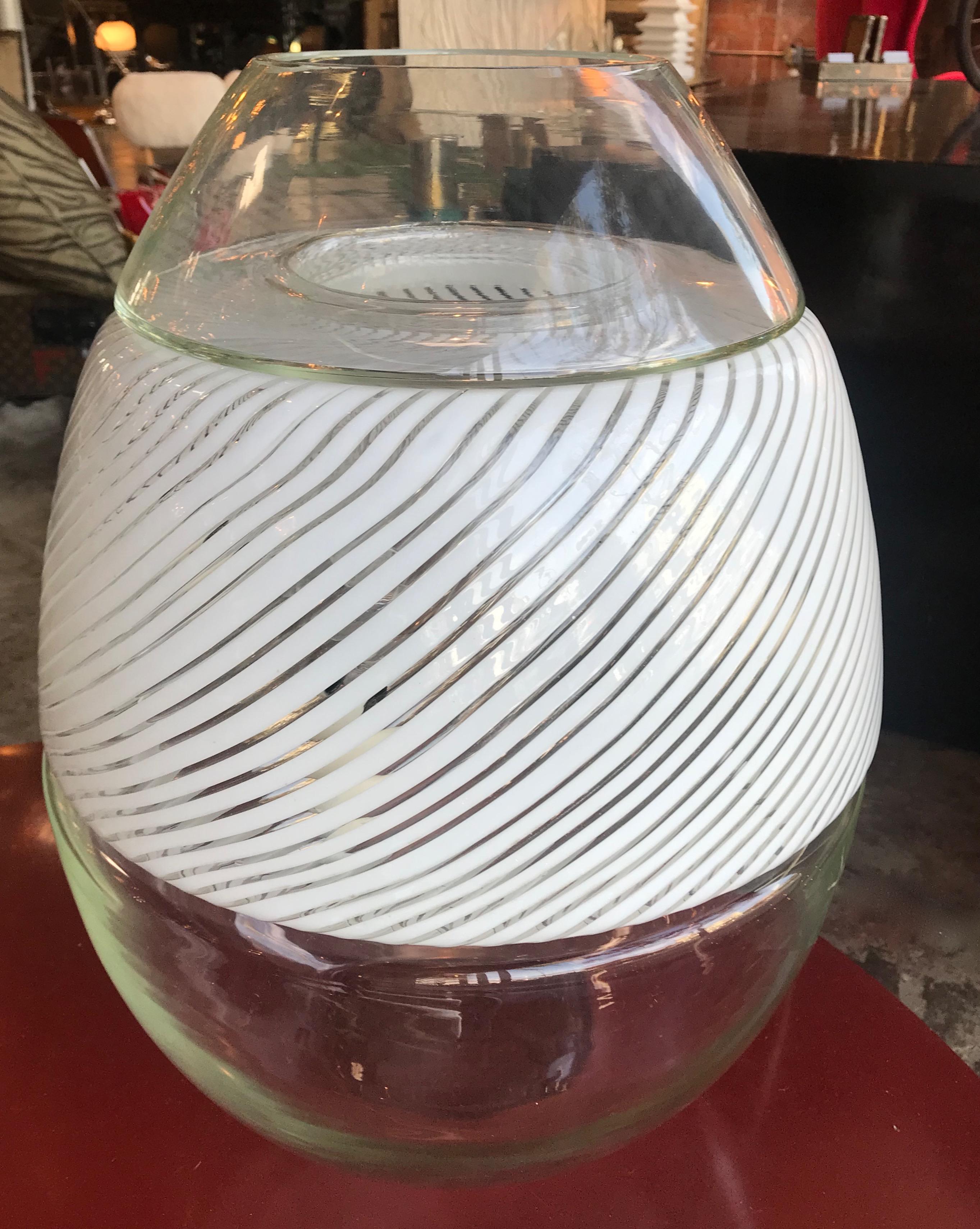 Large swirled glass egg lamp and vase by Vetri Murano, Italy 1970s.
Double function: Lamp and vase. H: 21 in.!
Rare piece of art glass. This table lamp and vase was made in the 1970s by Maestri Vetrai in Italy. It is comprised of expertly