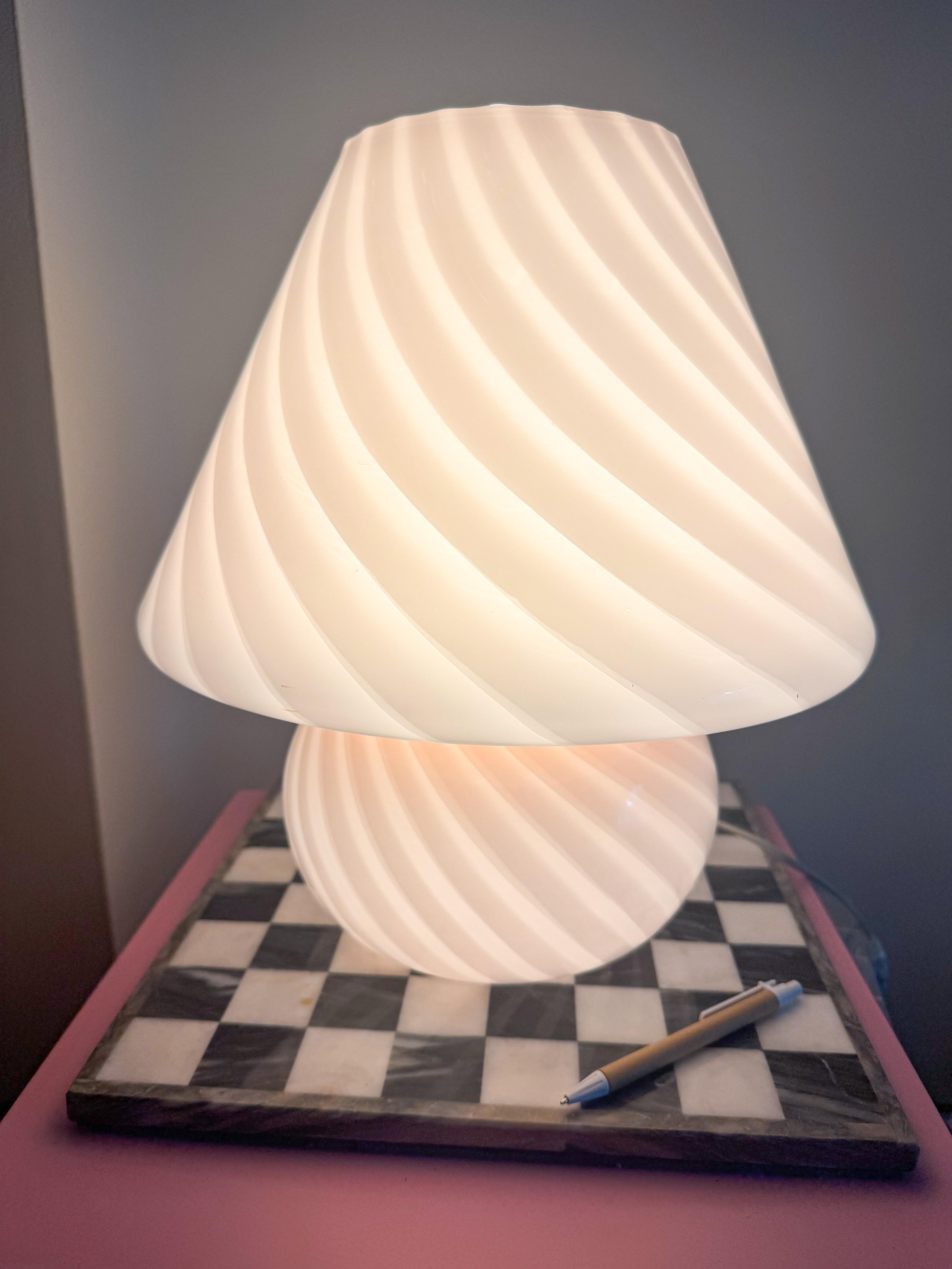 Lámpara grande de cristal soplado a mano de Murano Fungi rosa, años 70 Italia Hecho a mano en venta