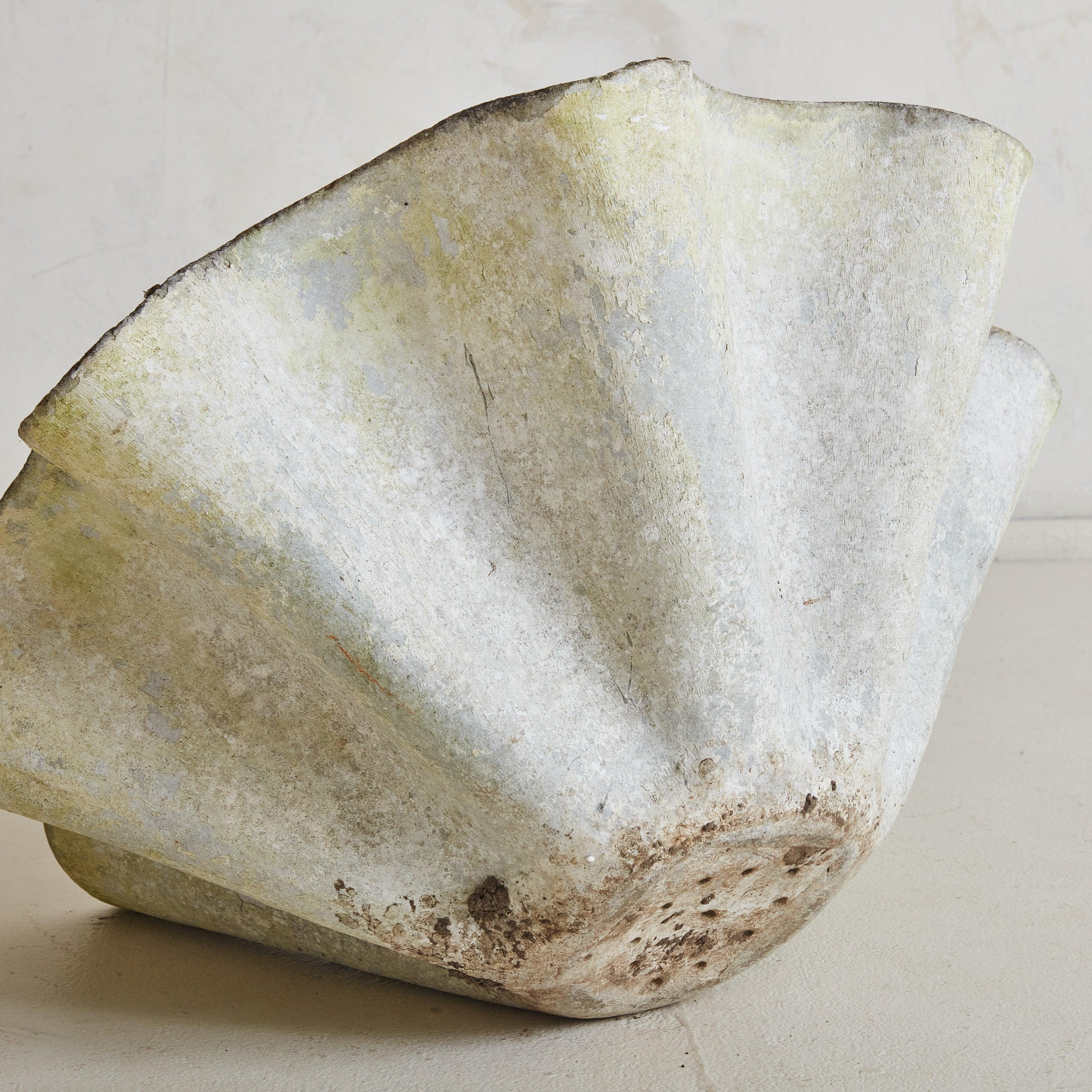 Large Swiss Squiggle Edge Concrete Planter by Willy Guhl, 1960s For Sale 3