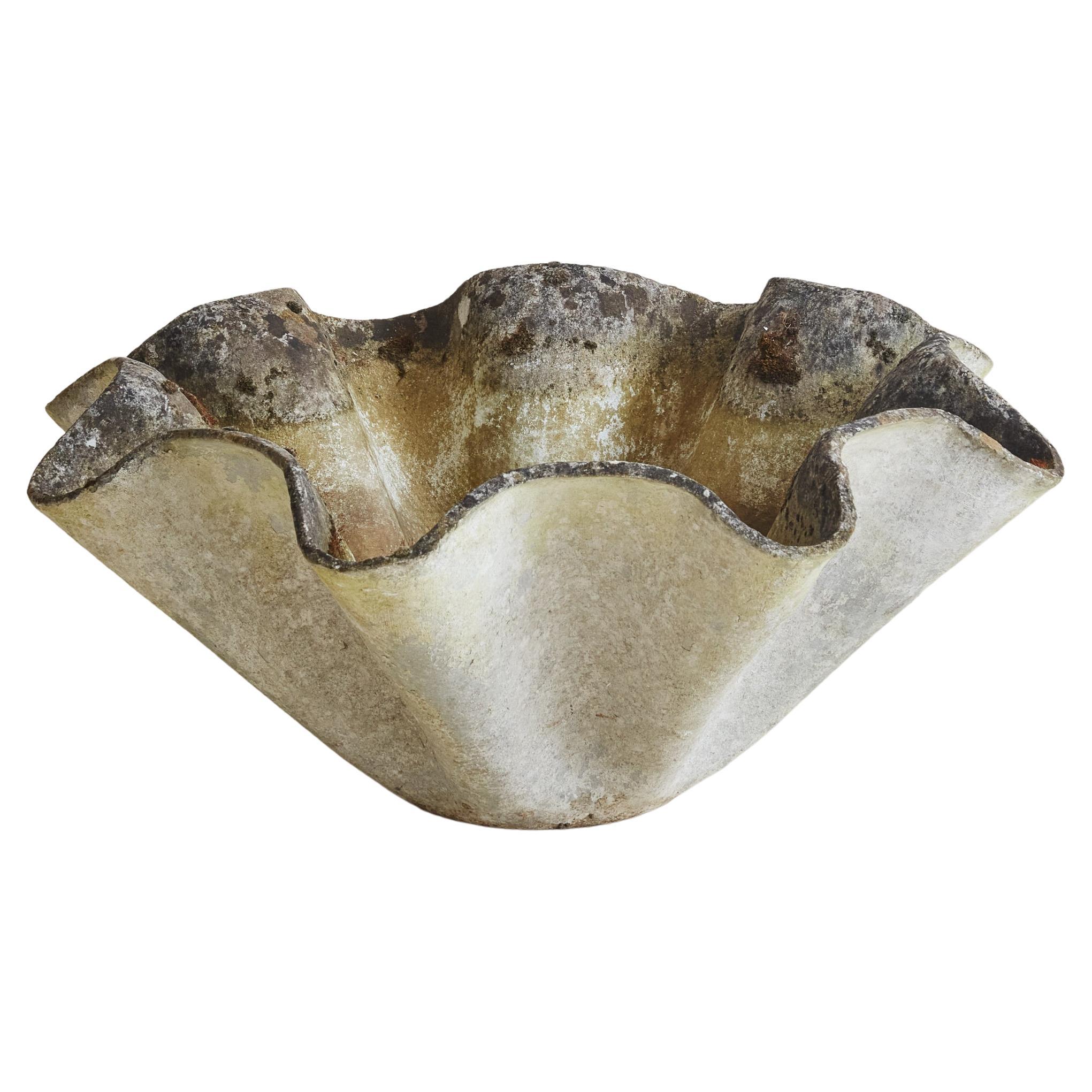 Large Swiss Squiggle Edge Concrete Planter by Willy Guhl, 1960s