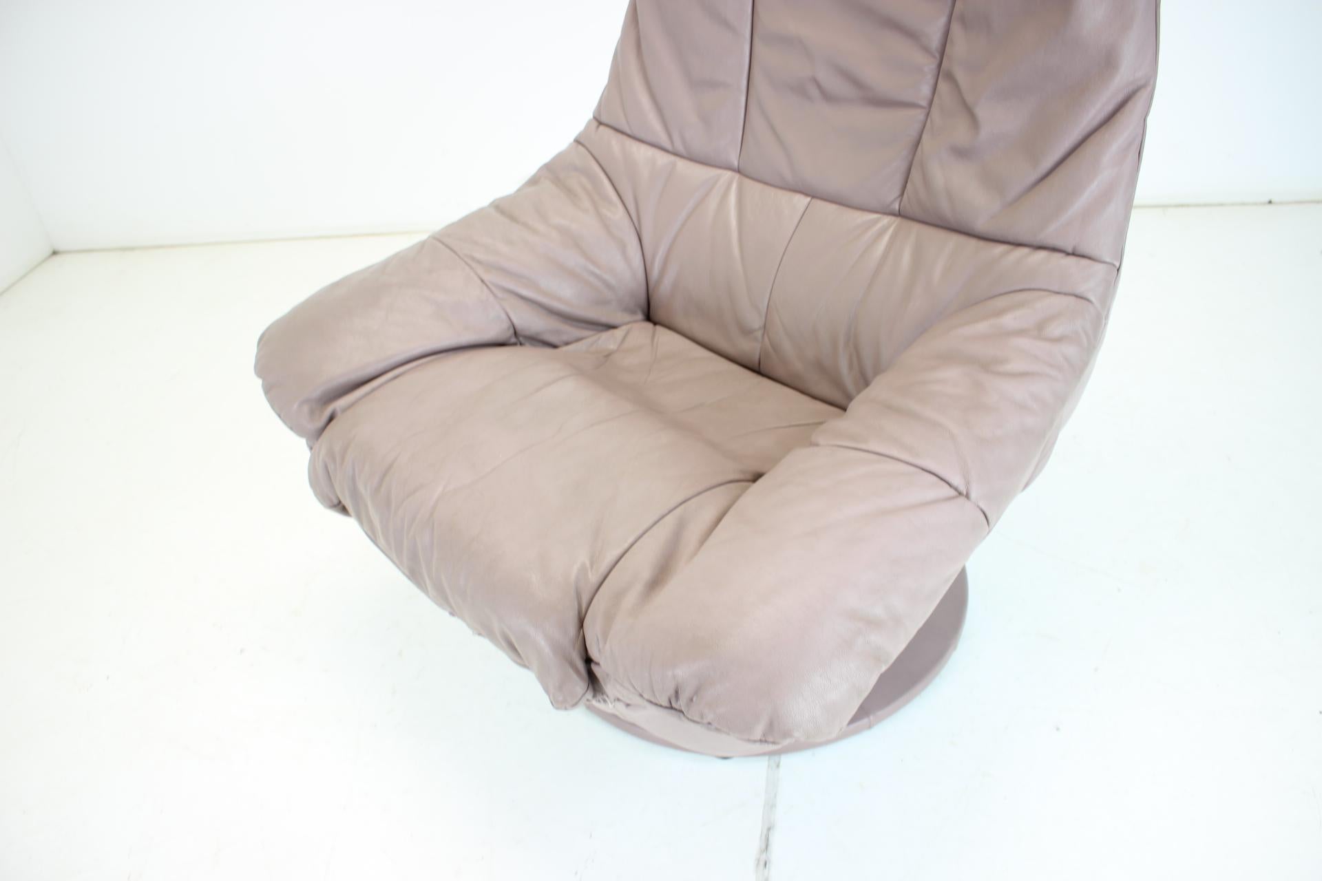 Grand fauteuil en cuir pivotant et réglable, Allemagne en vente 1