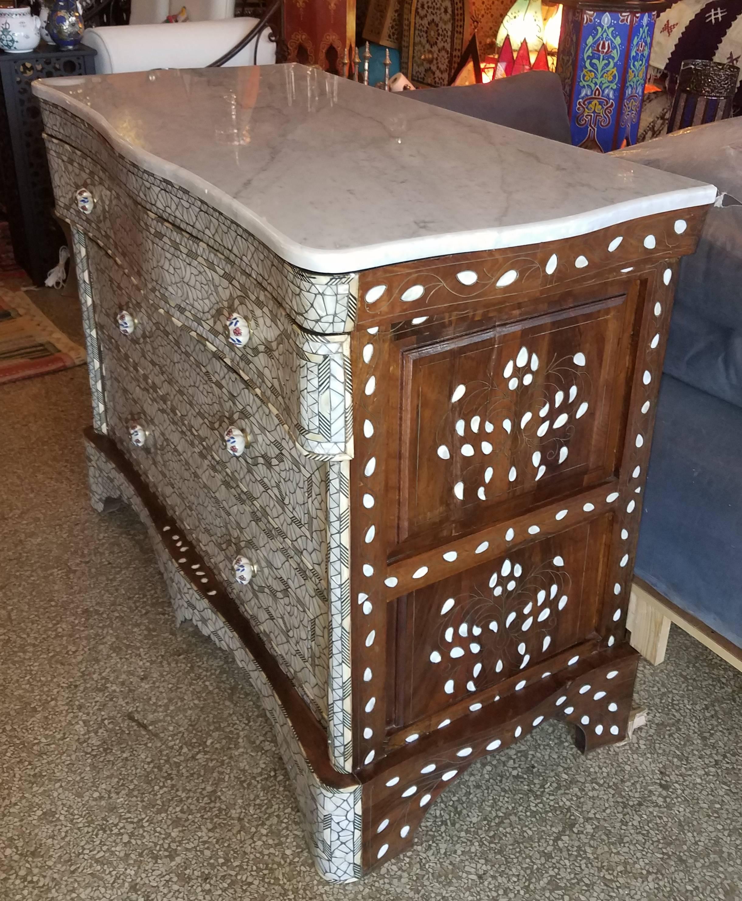 Large Syrian Mother-of-Pearl Walnut Wood Chest of Drawers, Ivory color. For Sale 2