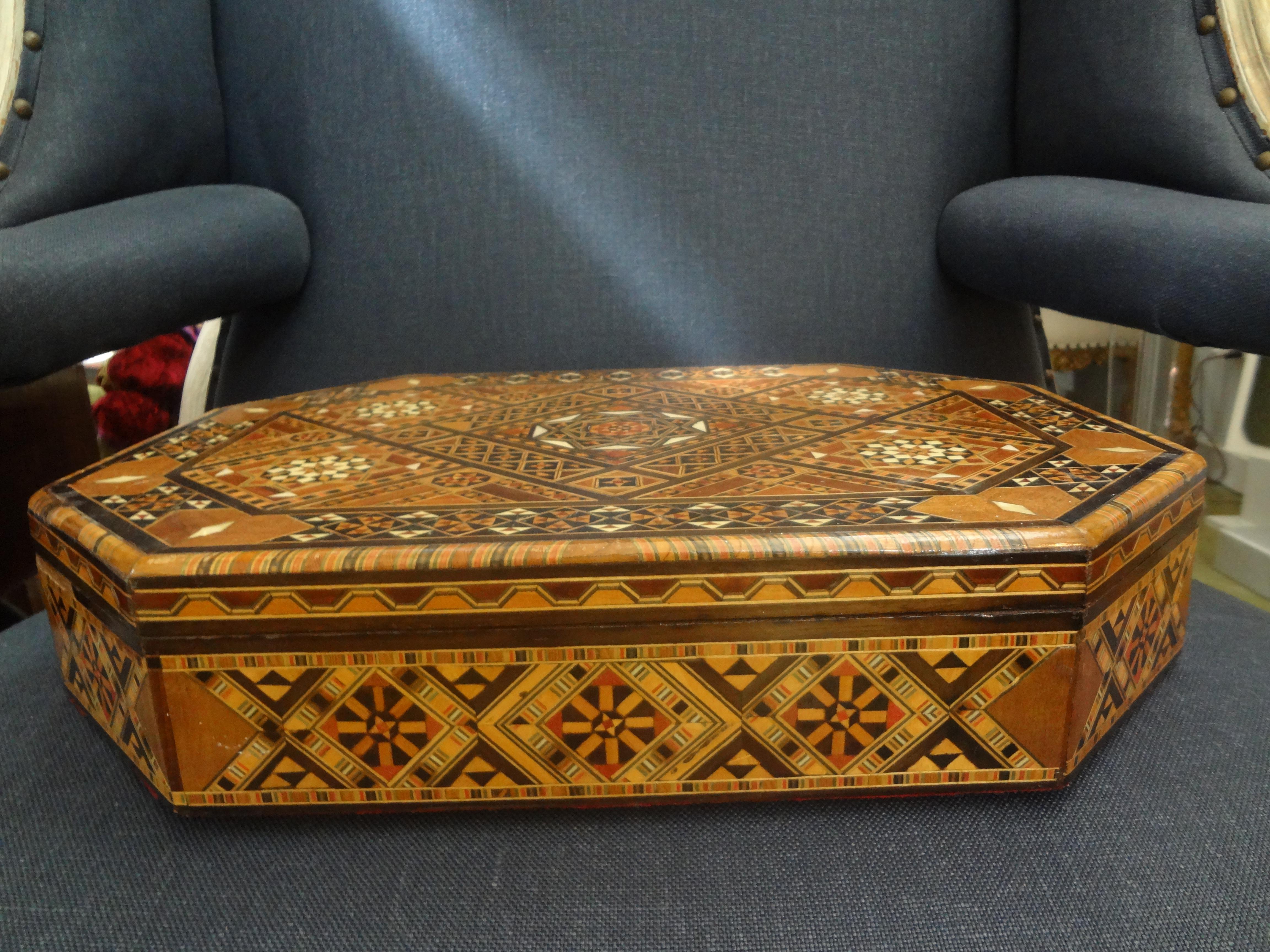 Anglo-Indian Large Moroccan or Middle Eastern Octagonal Box with Inlaid Mother of Pearl