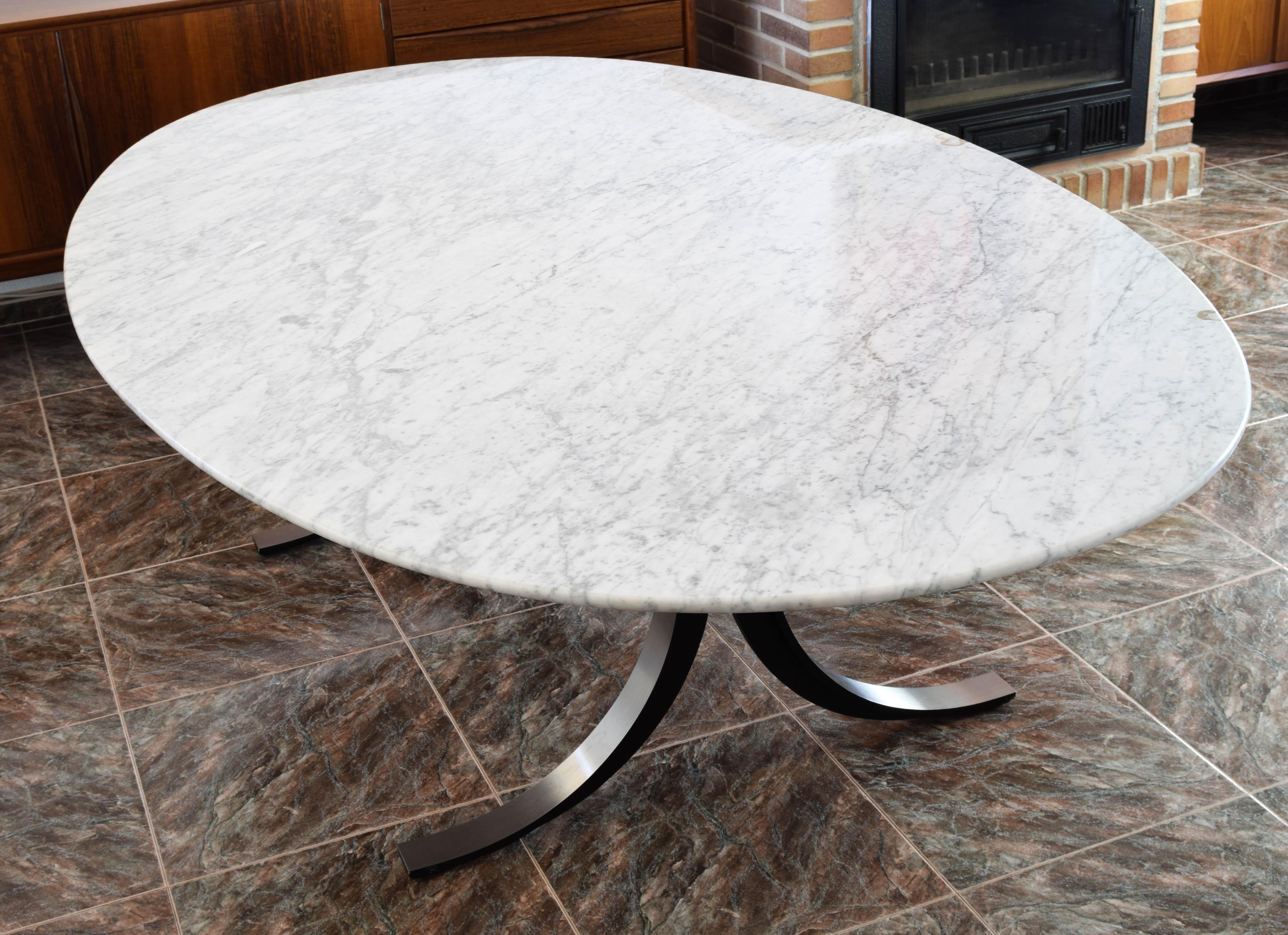 20th Century Large T102 Marble Table by Osvaldo Borsani and Eugenio Gerli for Tecno Italia 