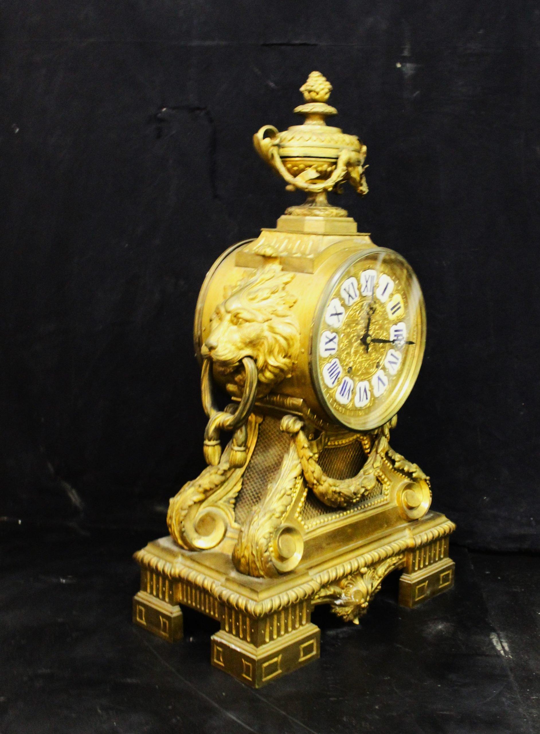 Large table clock For Sale 2