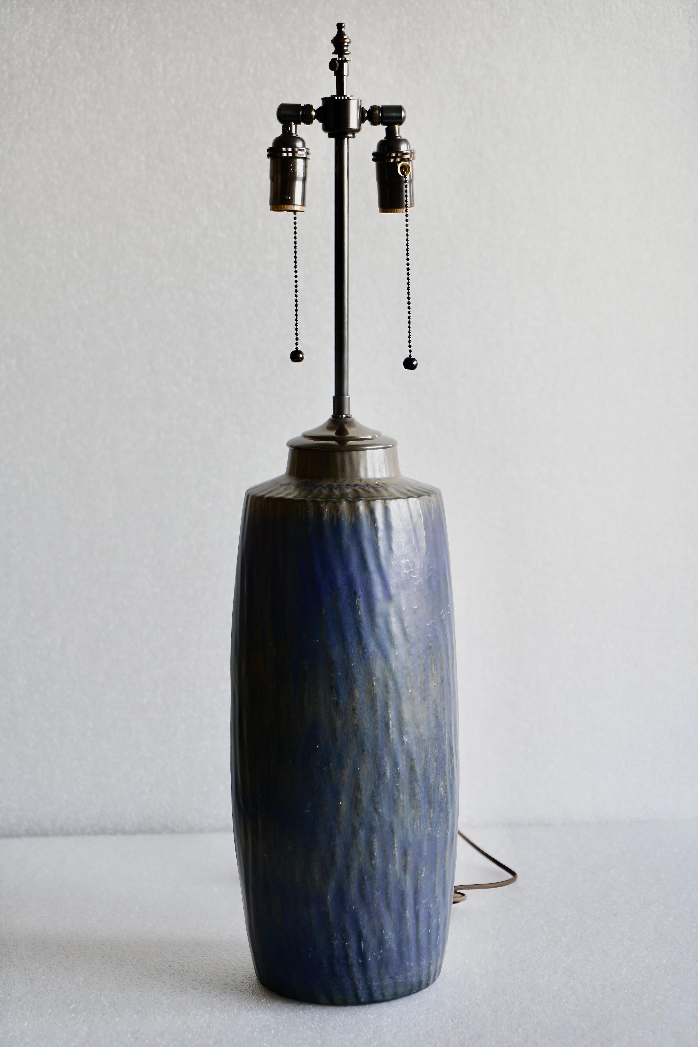 Large stoneware vase now a table lamp designed by GUNNAR NYLUND for Rostrand, Sweden , circa 1950th. 