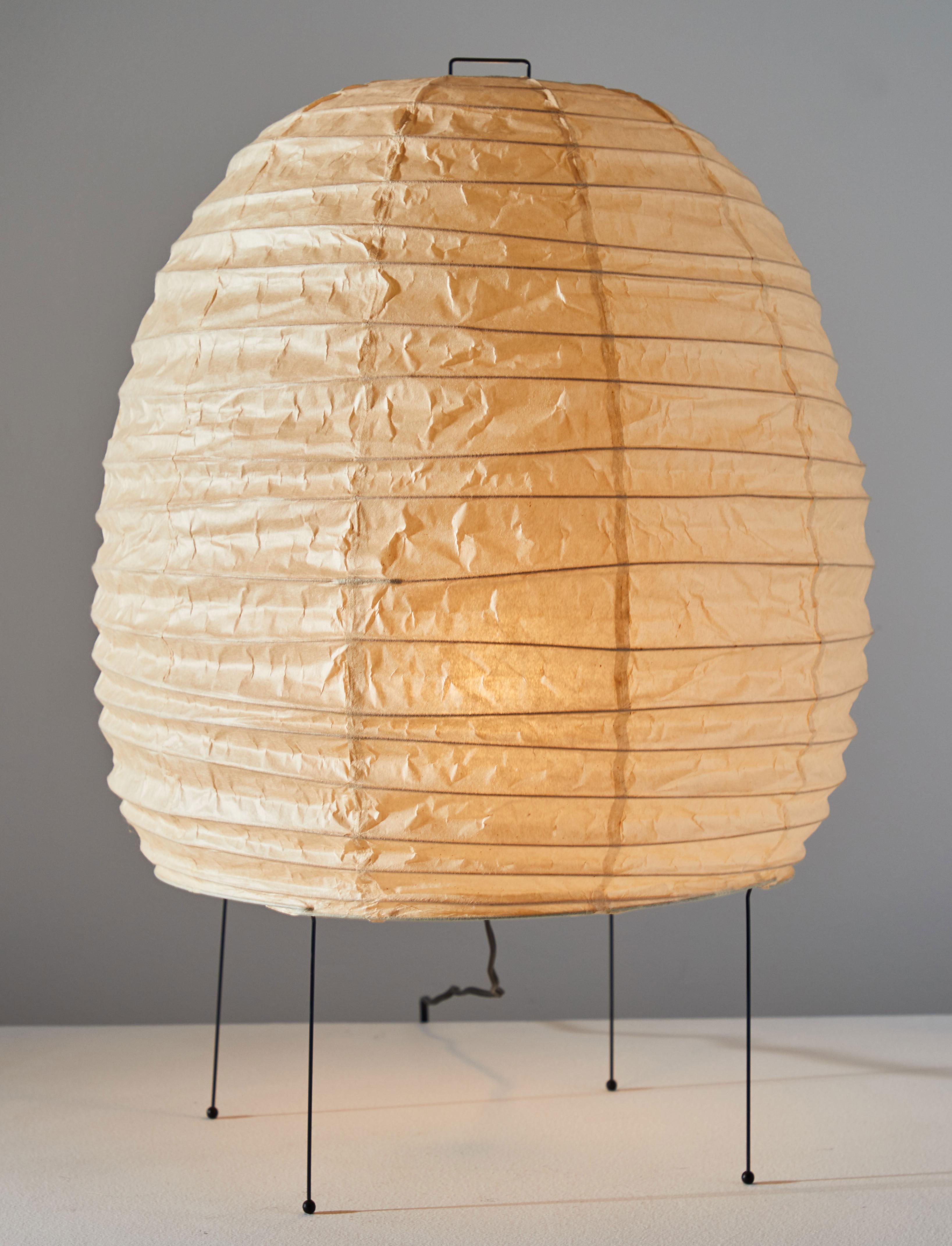 noguchi table lamp