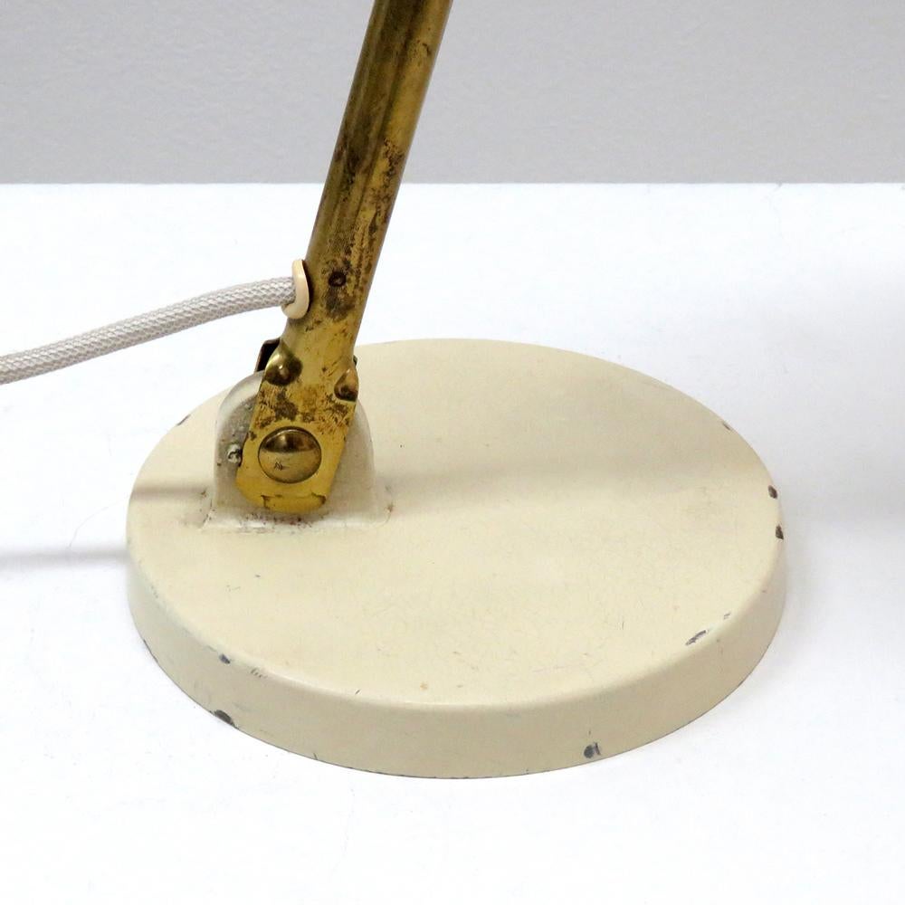 Große Tischleuchte von Paavo Tynell für Taito, 1950 im Angebot 3