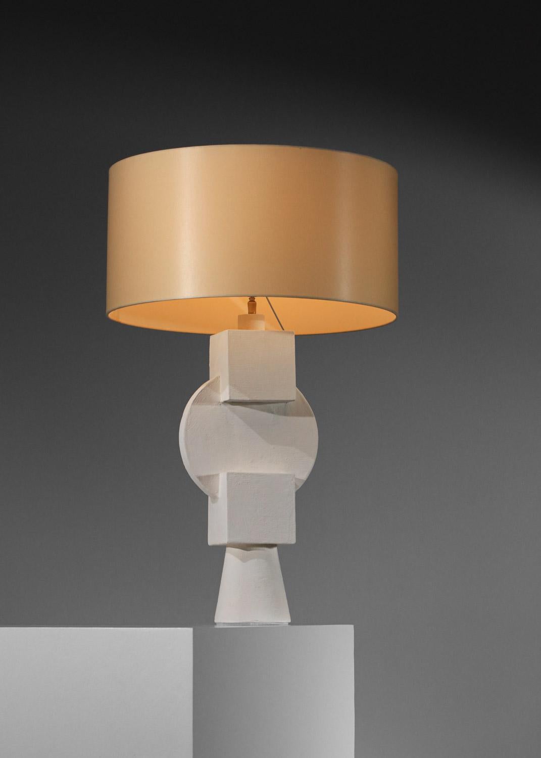 Grande lampe de table cubiste géométrique en plâtre dans l'esprit des années 40 en vente 5