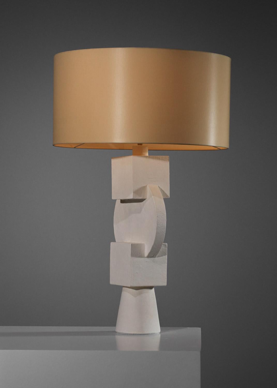 Grande lampe de table cubiste géométrique en plâtre dans l'esprit des années 40 en vente 8