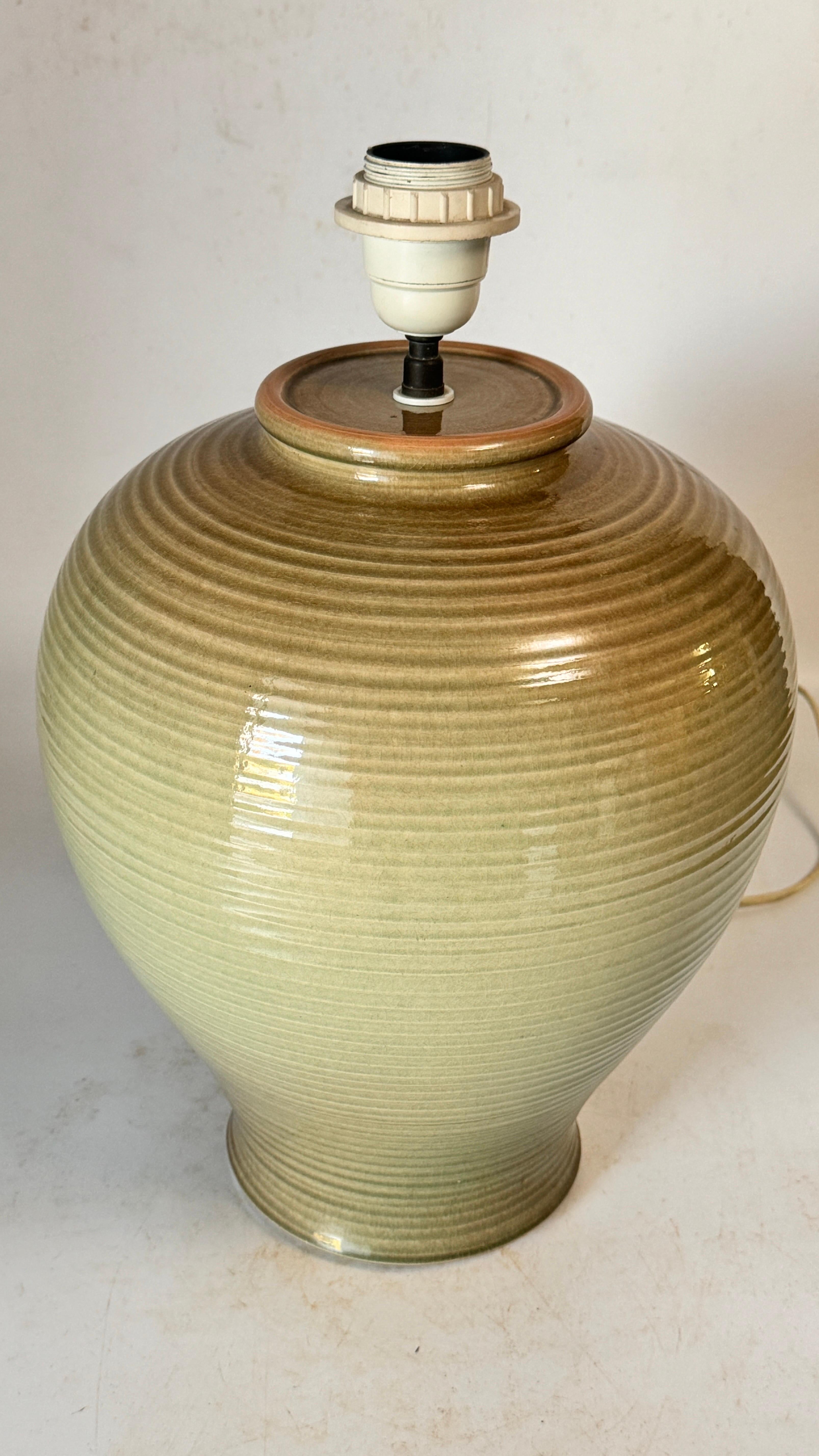 Gran Lámpara de Sobremesa de Cerámica color Marrón Francia 1970 en Bueno estado para la venta en Auribeau sur Siagne, FR