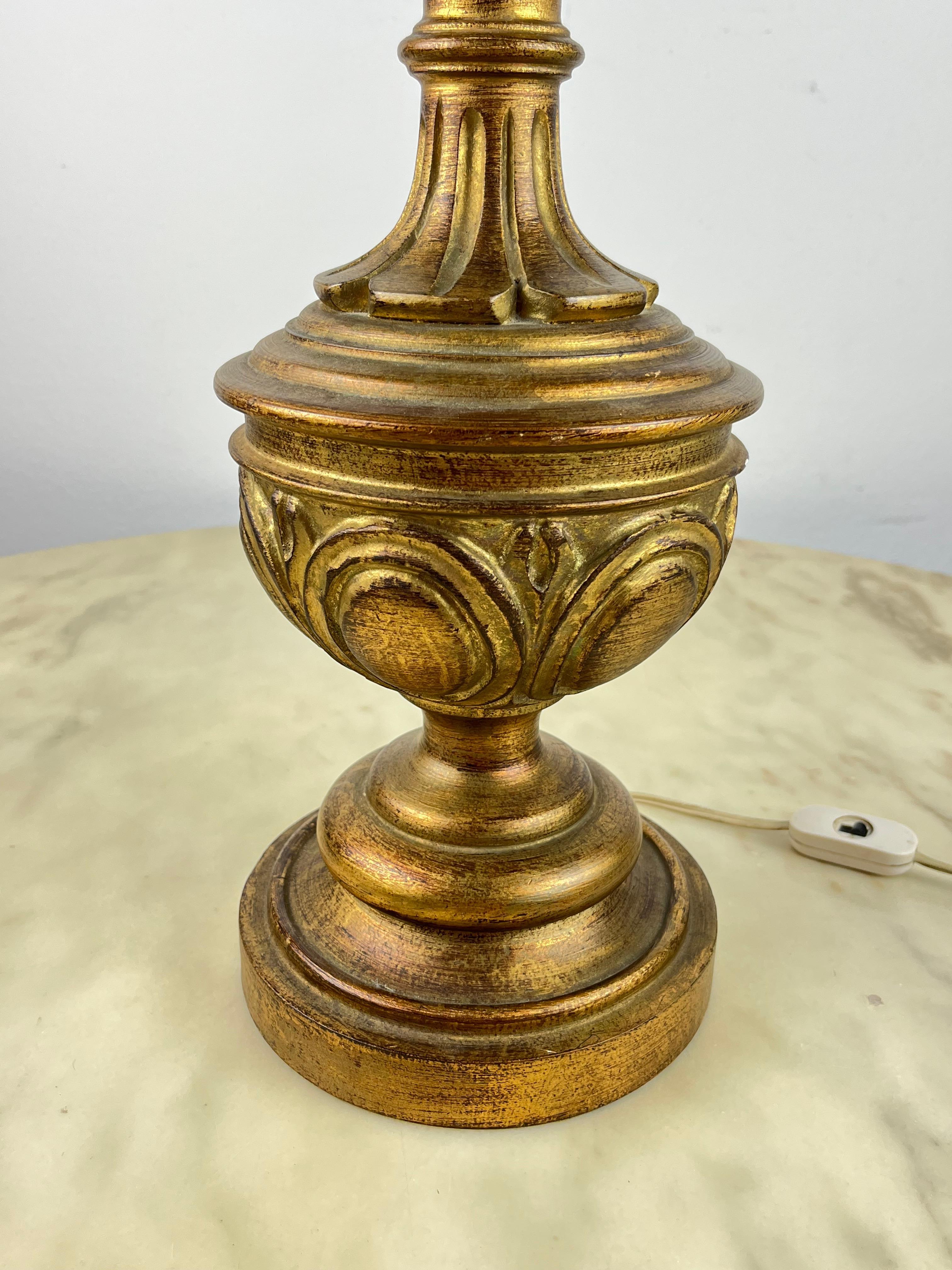 Large Table Lamp in Golden Beech Wood, Italy, 1970s In Good Condition For Sale In Palermo, IT