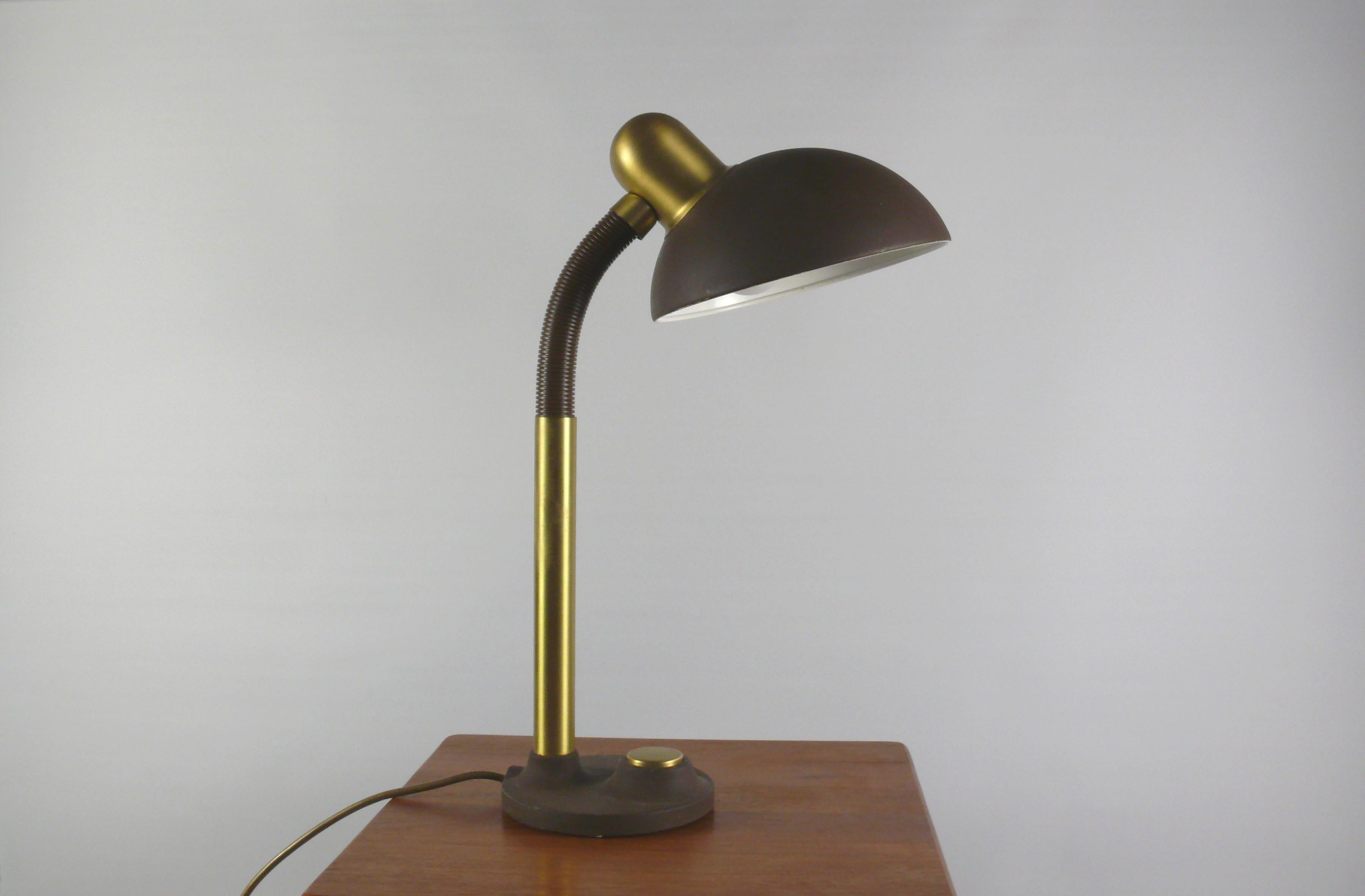 Mid-Century Modern Grande lampe de bureau fabriquée par Hillebrand en Allemagne, années 1970 en vente