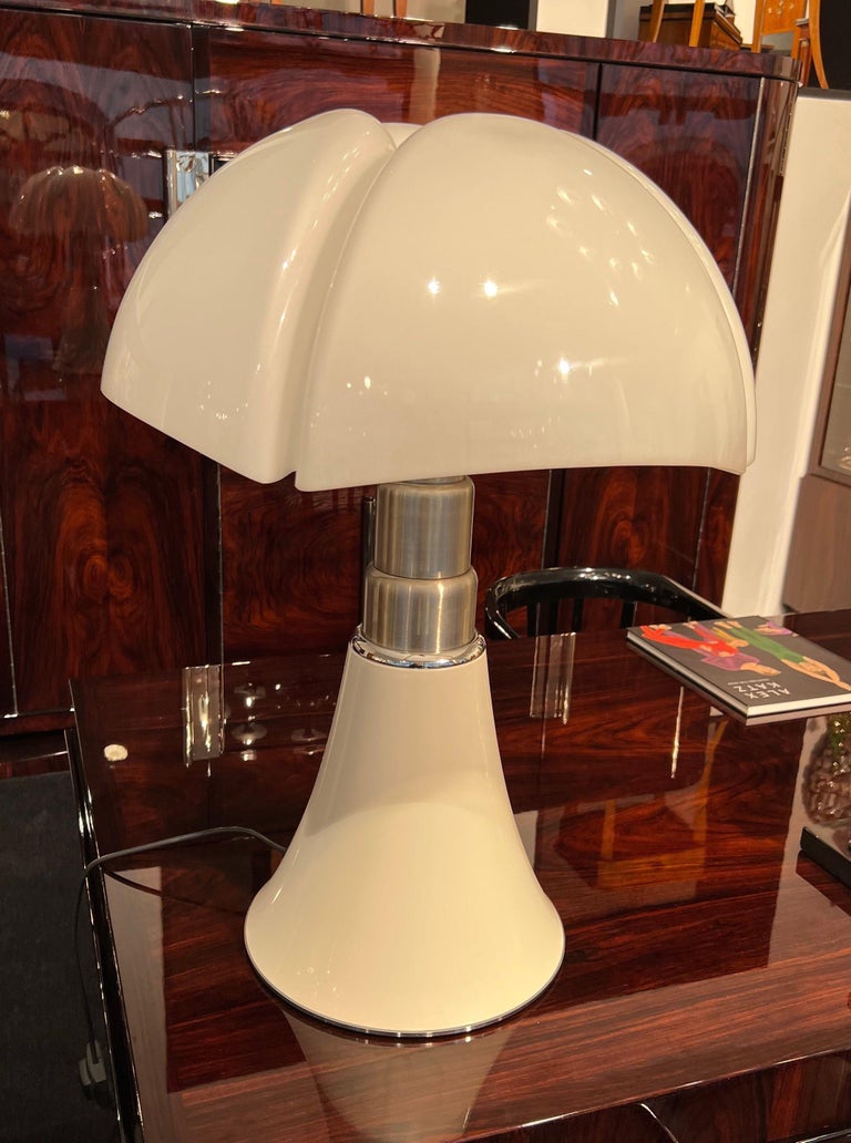Space Age Large Table Lamp Pipistrello, Gae Aulenti for Martinelli Luce, Italy, 1980s For Sale
