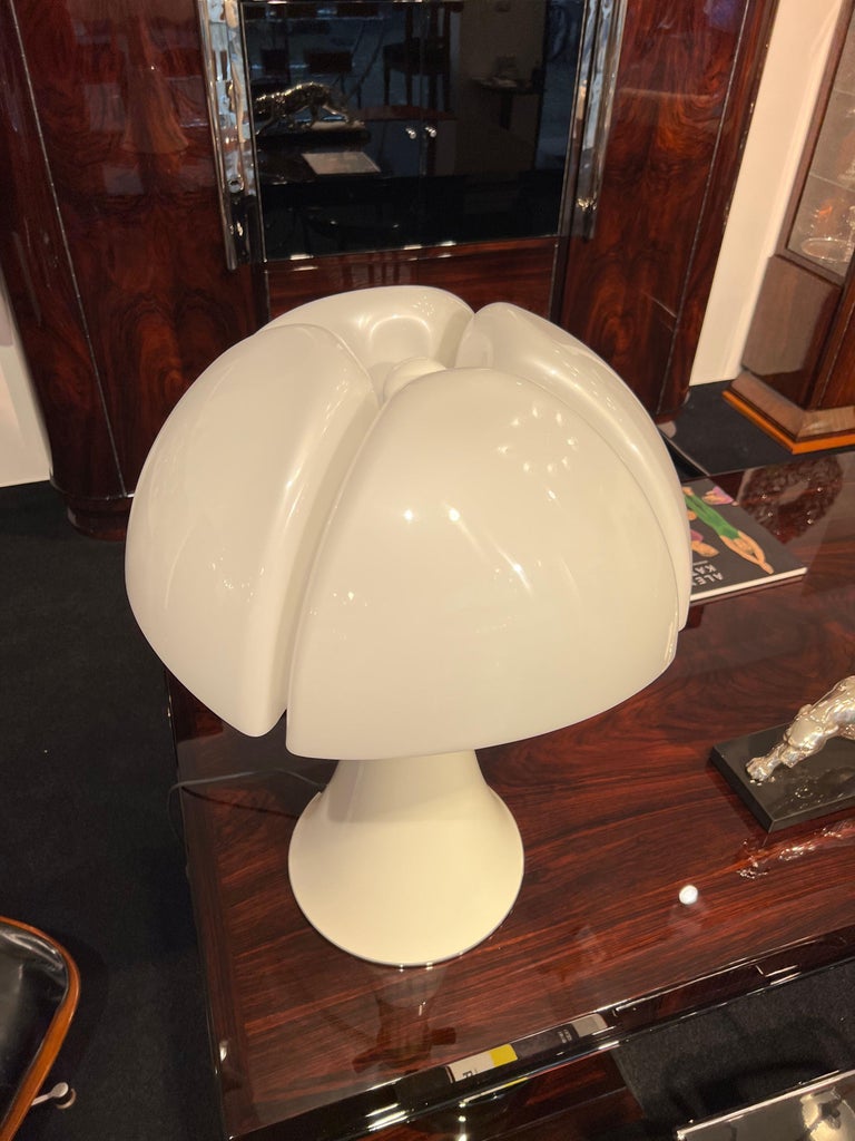 Italian Large Table Lamp Pipistrello, Gae Aulenti for Martinelli Luce, Italy, 1980s For Sale