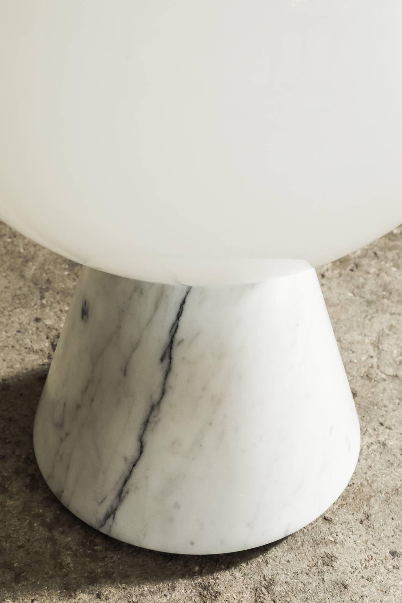 Mid-Century Modern Large Table Lamp with Marble Base and Murano Glass Shade