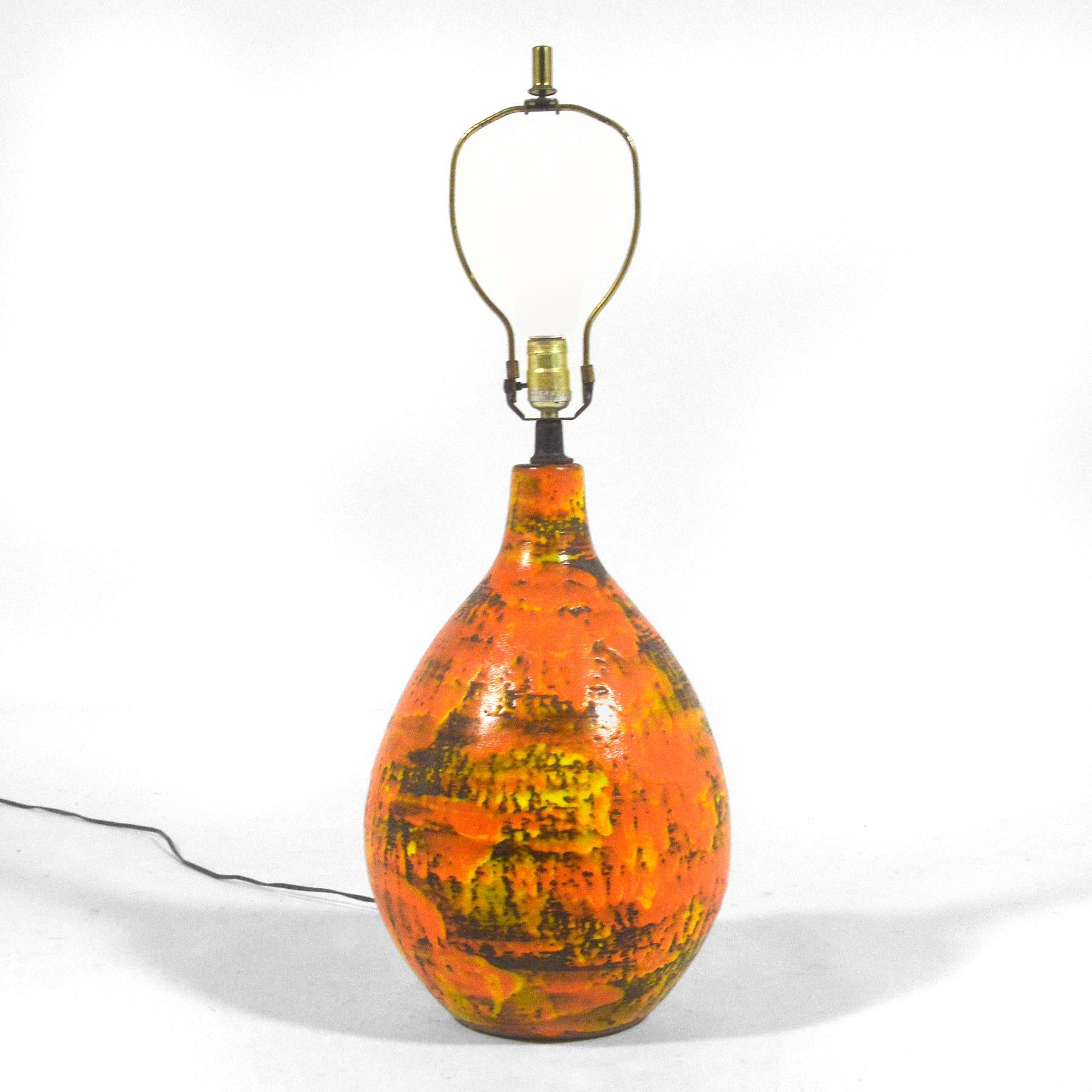 Large Table Lamp with Vivid Orange Glaze in the Manner of Fantoni In Good Condition For Sale In Highland, IN