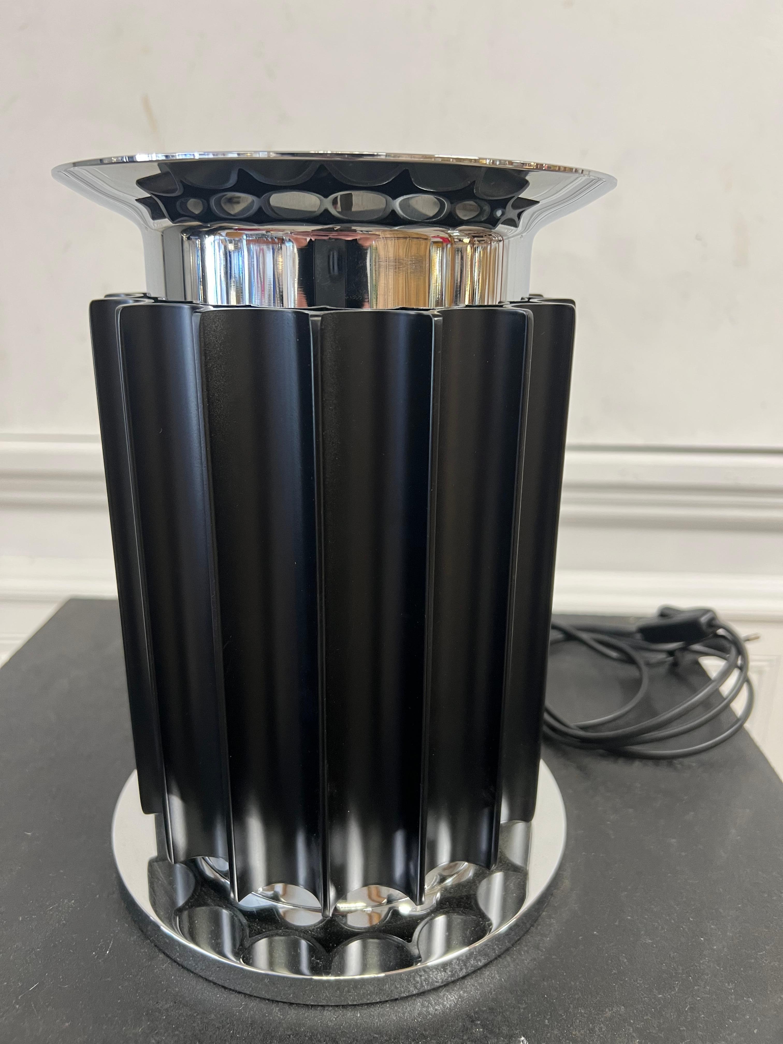 Wonderfull lamp table, Taccia model by Flos edition 1990s 
With a Murano’ glass in 50 cm (diameter)

The Taccia lamp was designed by Italian designers Achille and Pier Giacomo Castiglioni in 1962. It combines very refined materials, such as the