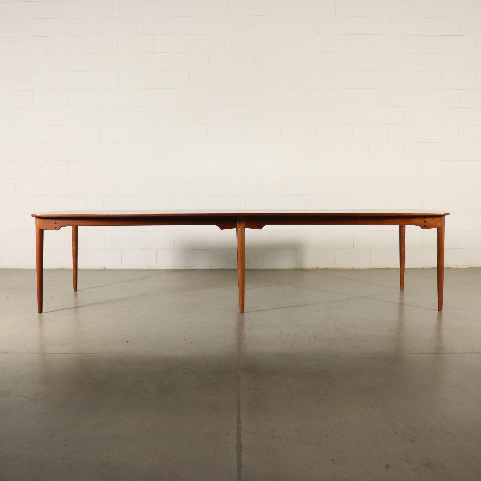 Large Table Teak Veneer Vintage Manufactured Italy, 1960s 3