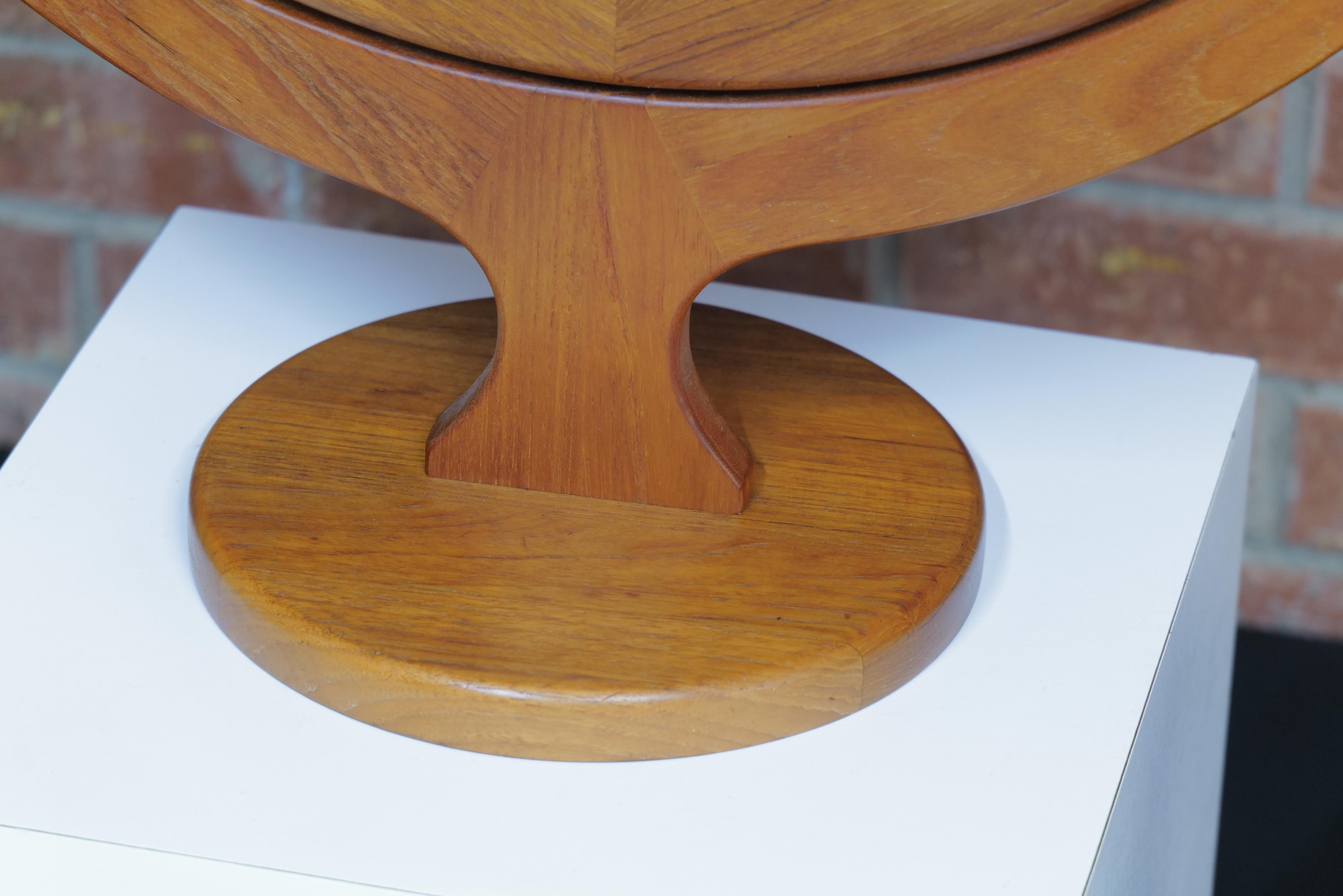 Large Table Top Mirror by Petersen and Hansen For Sale 4
