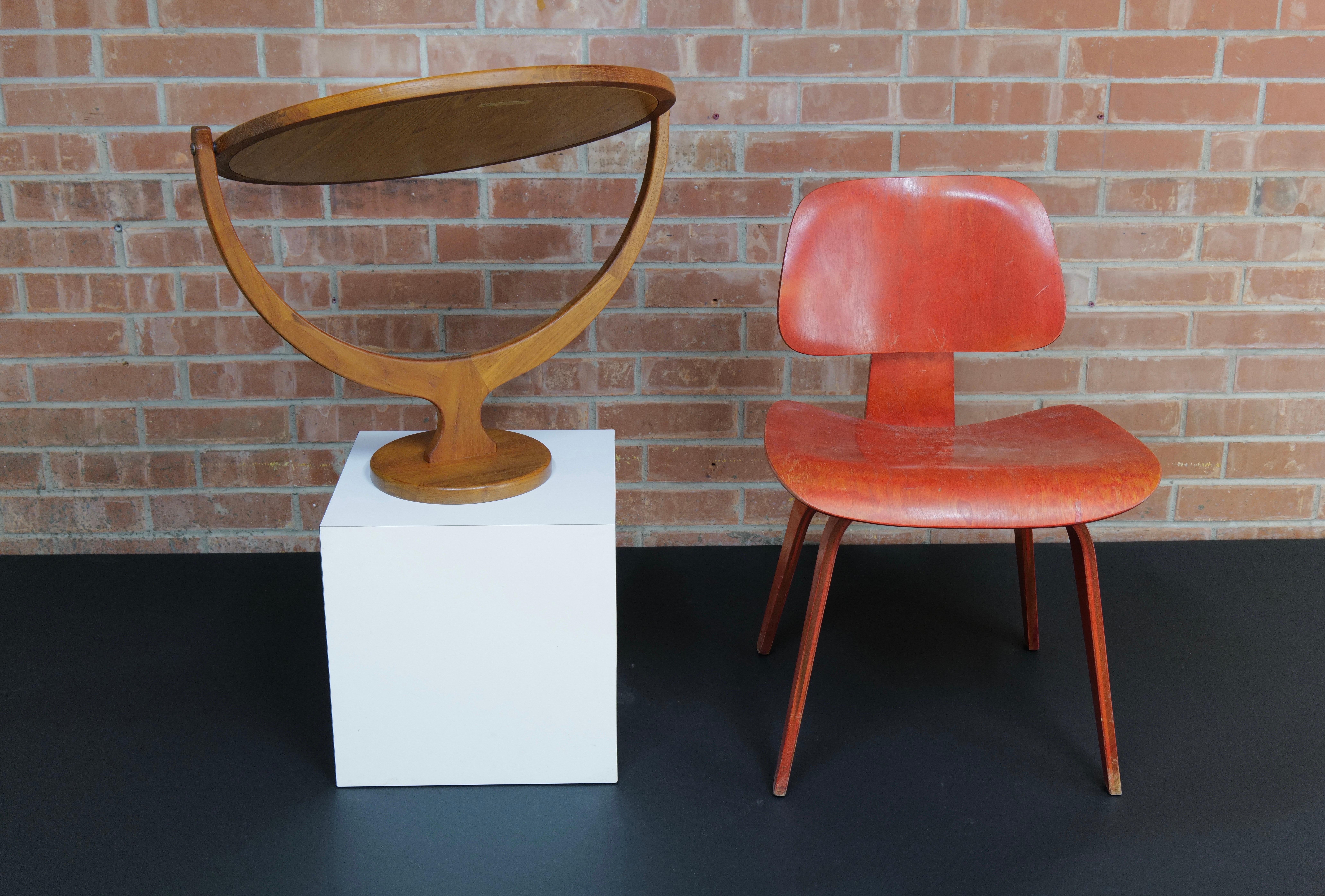 Large Table Top Mirror by Petersen and Hansen For Sale 7