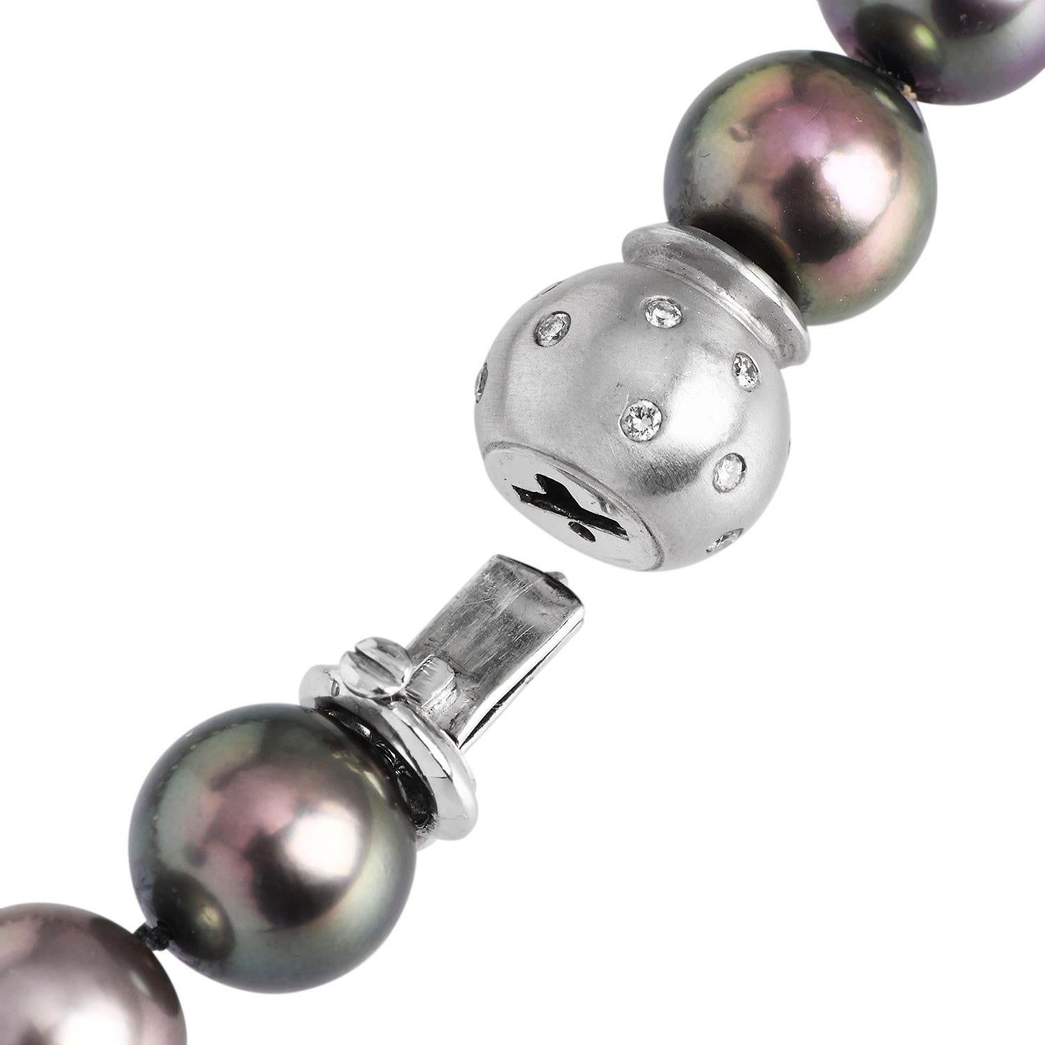 Large Tahitian Pearl Diamond Statement 14K Gold Necklace In Excellent Condition For Sale In Miami, FL