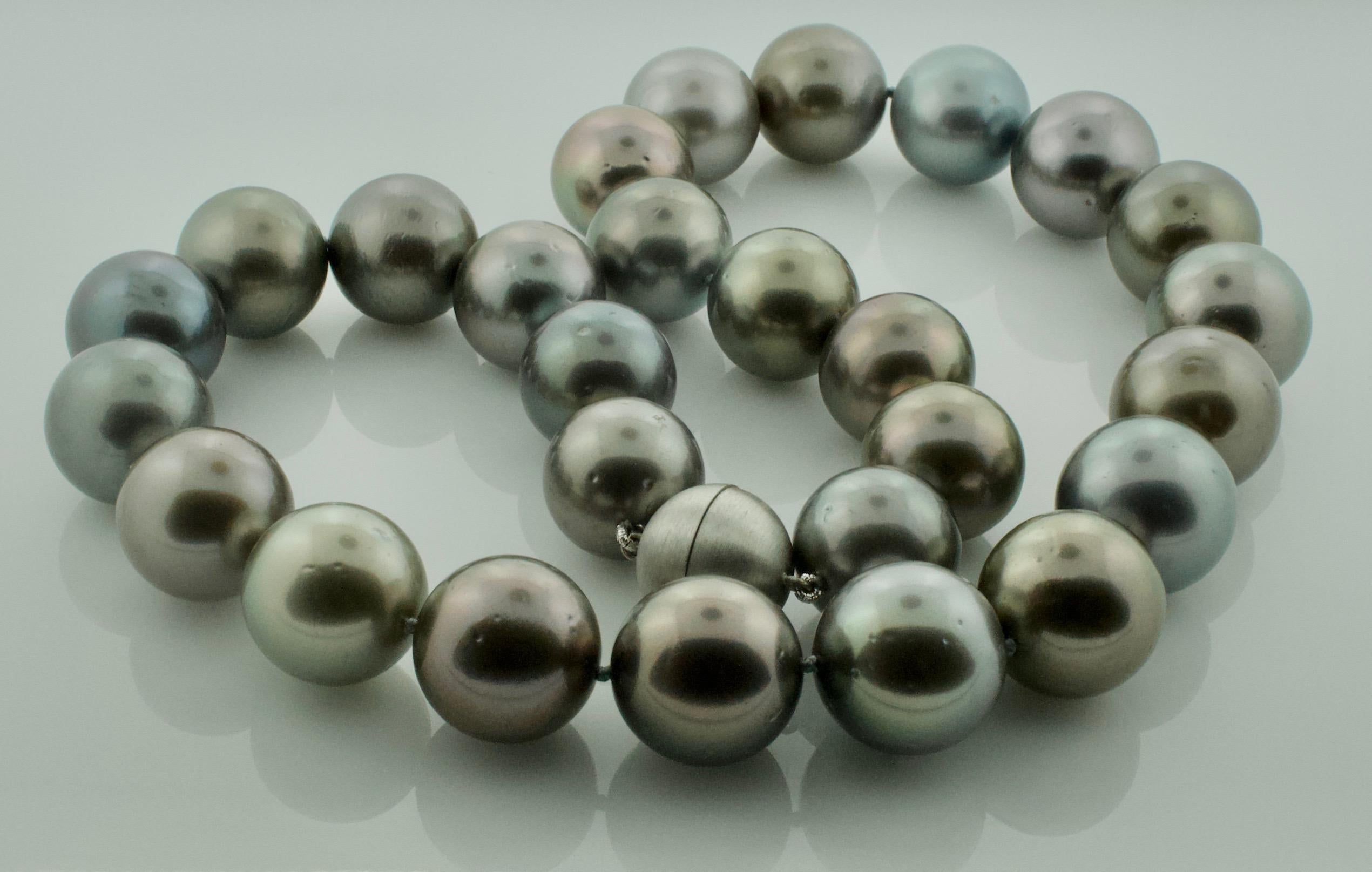 Large Tahitian Pearl Necklace 17.3 mm x 45.6 mm With 18k  Magnetic Clasp 
19