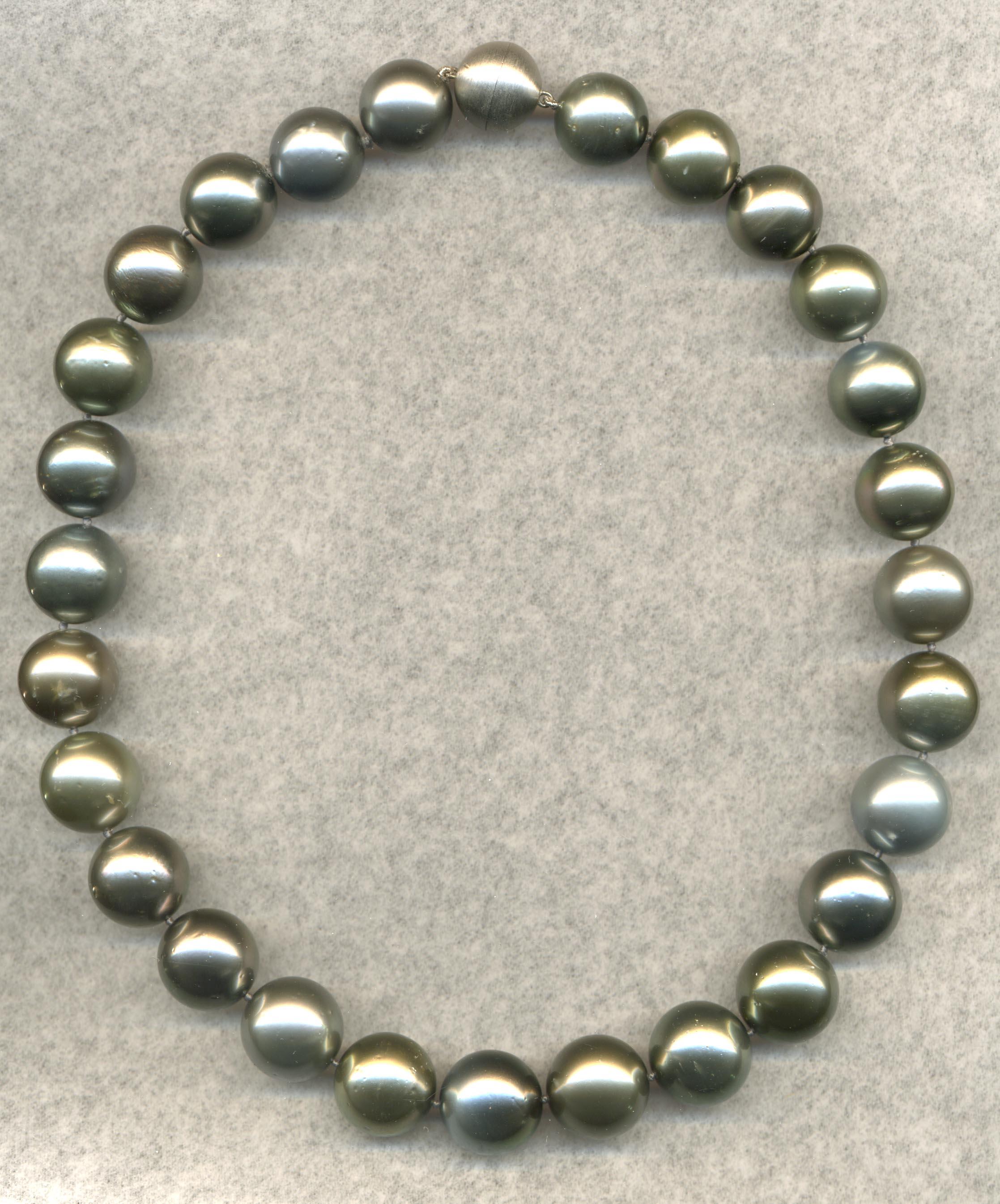 pearl necklace magnetic clasp