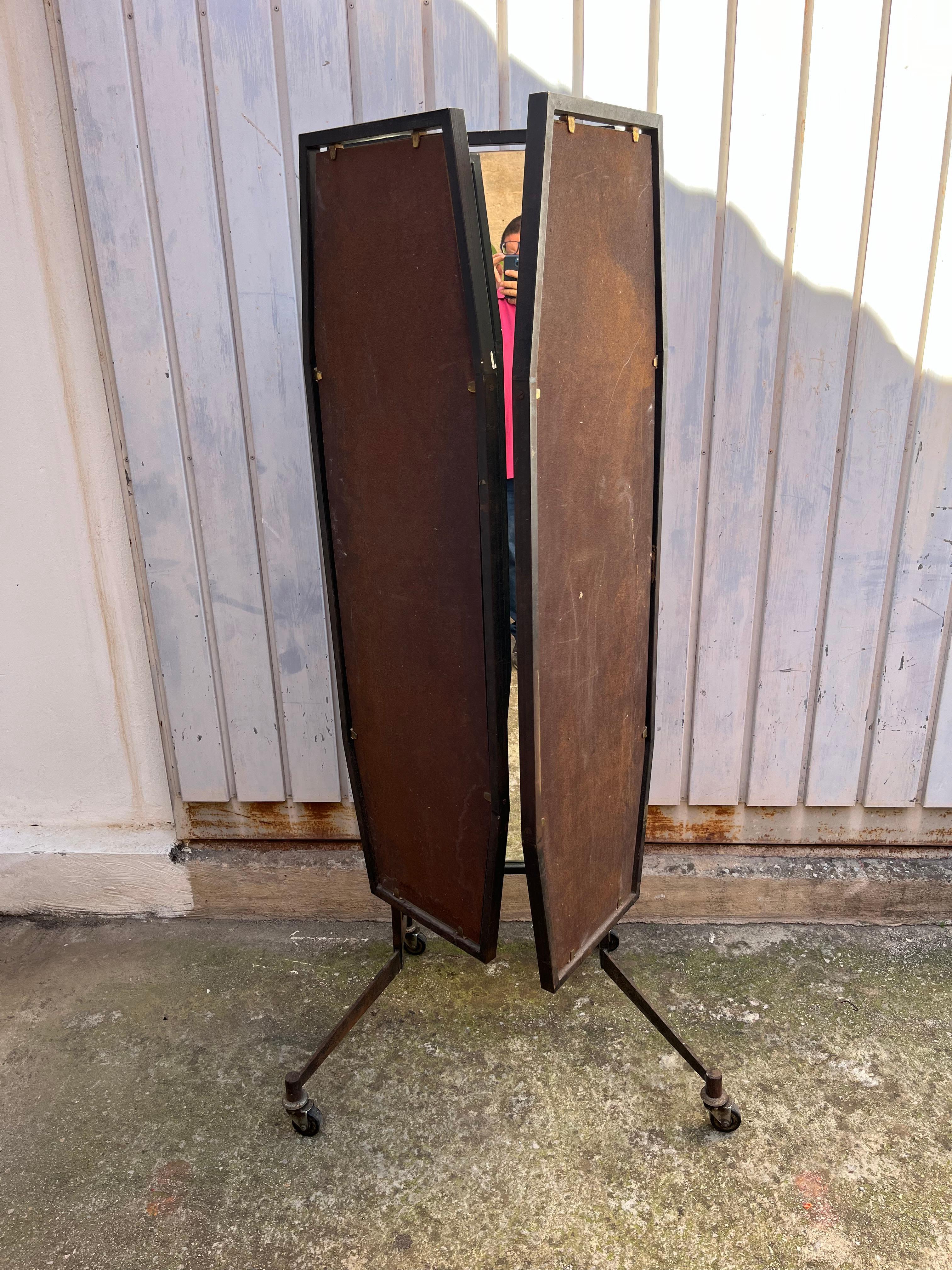 Large Tailor's Mirror, Made in Italy, 1960s For Sale 3