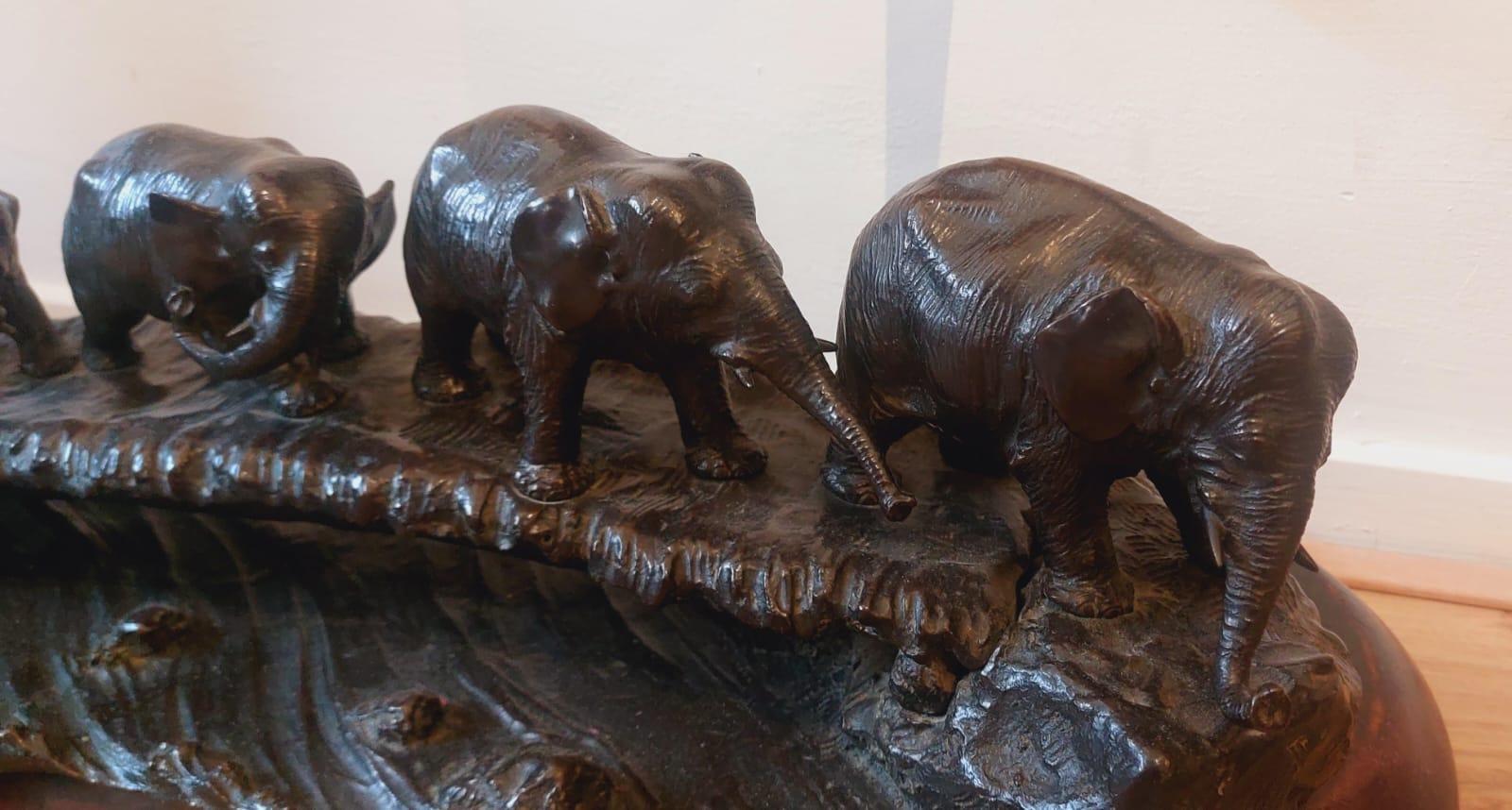 Grande statue d'éléphant d'élevage Takachika et Kakuha sei en bronze de l'époque Meiji Excellent état - En vente à Amsterdam, Noord Holland