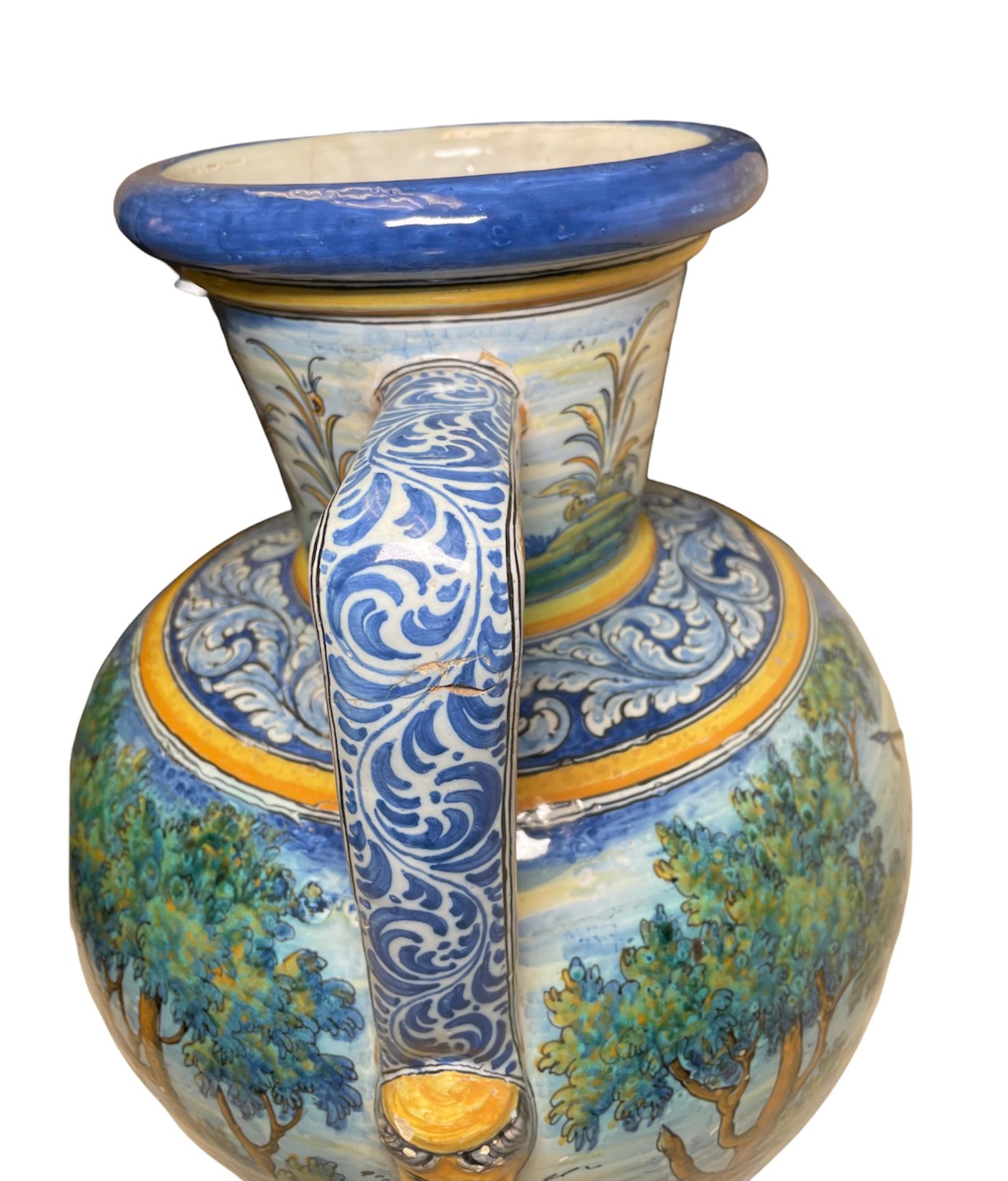 Large Talavera Hand Painted Majolica Amphora/Urn Vase In Good Condition In Guaynabo, PR