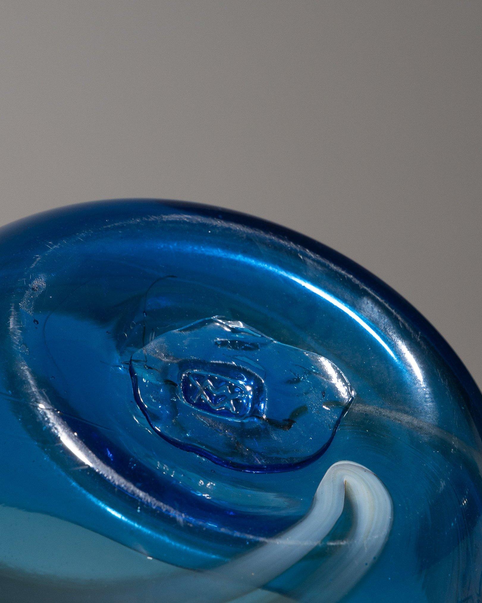 Moderno Grande ciotola alta in vetro soffiato blu, anni '80 in vendita