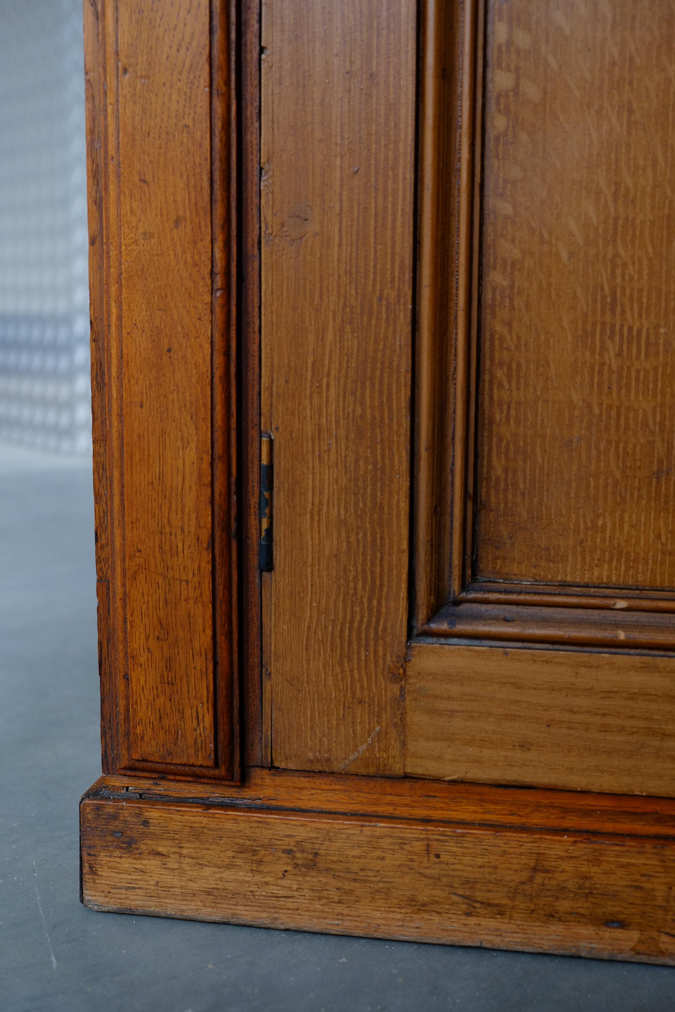 Large Tall English Oak Library School Cupboard & Bookcase Shelves For Sale 9