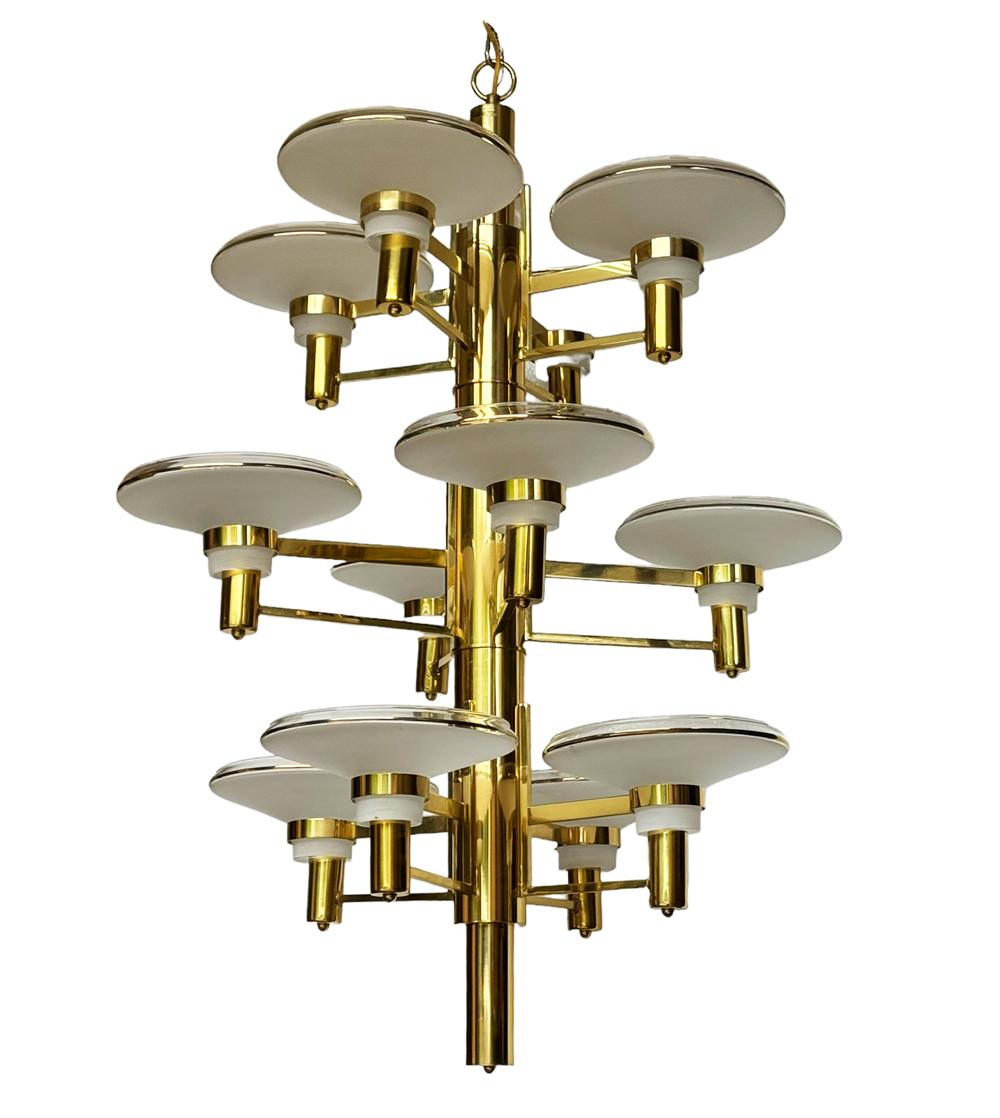 Large & Tall Hollywood Regency Italian Brass & Glass Chandelier for Foyer In Good Condition For Sale In Philadelphia, PA