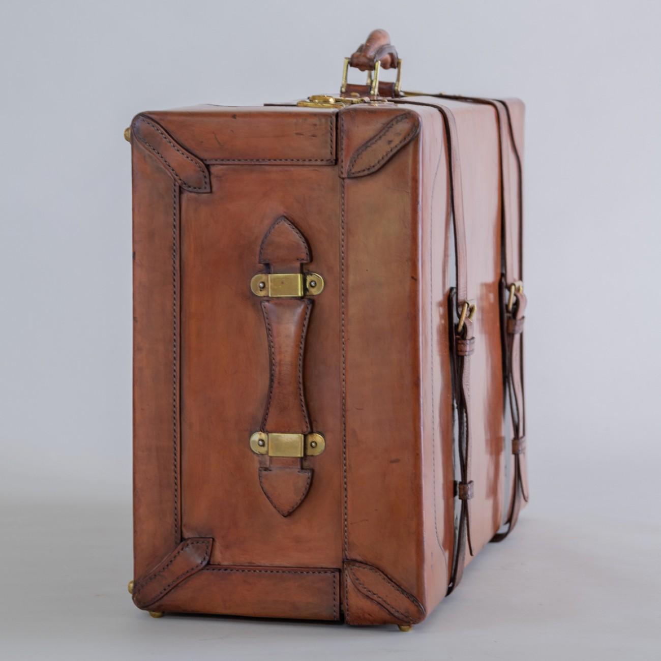 Mid-20th Century Large Tan Leather Suitcase with Straps and Tray, circa 1930