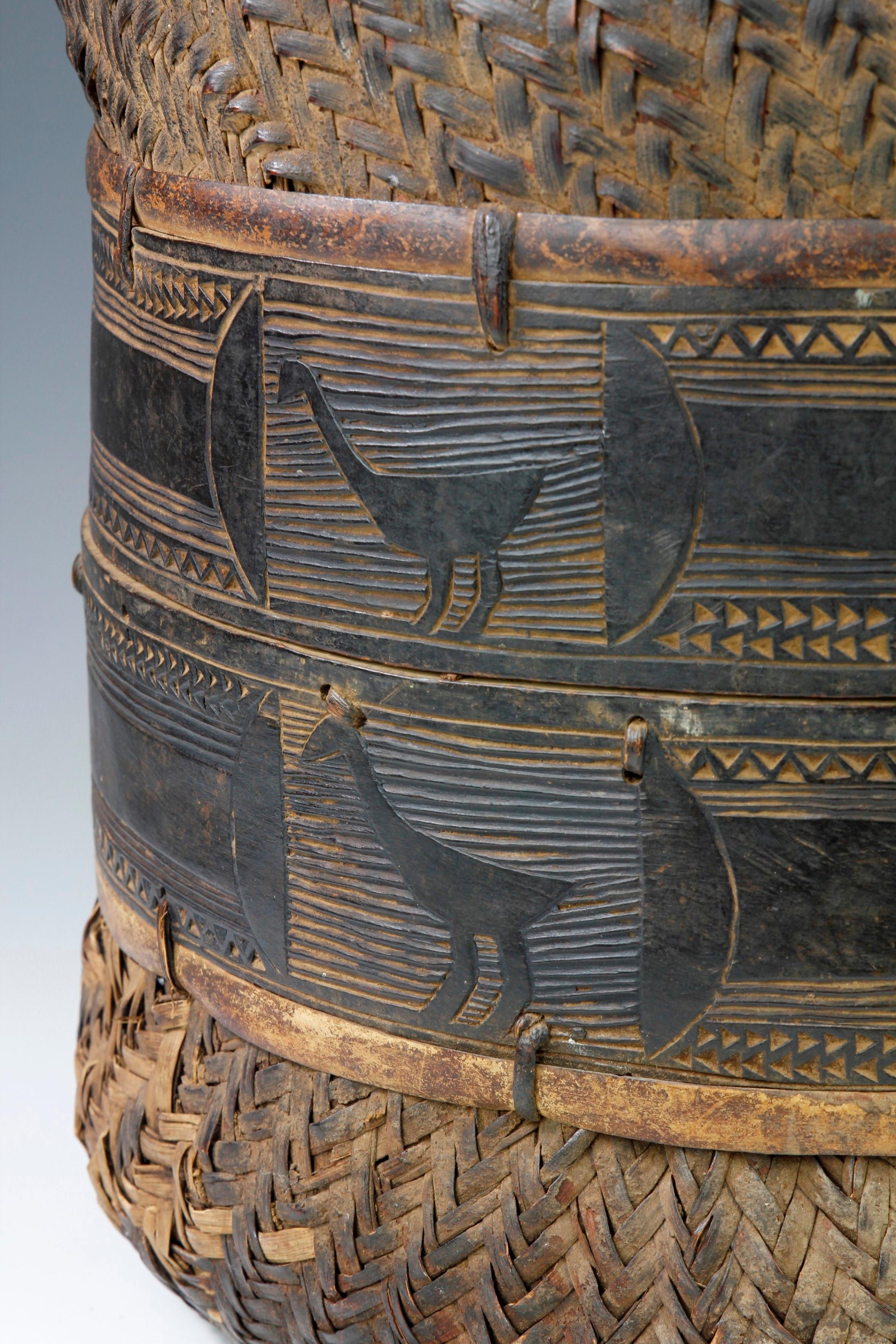 Tribal Large Tanzanian Wagogo Woven Storage Basket With Beautiful Animal Decorations For Sale