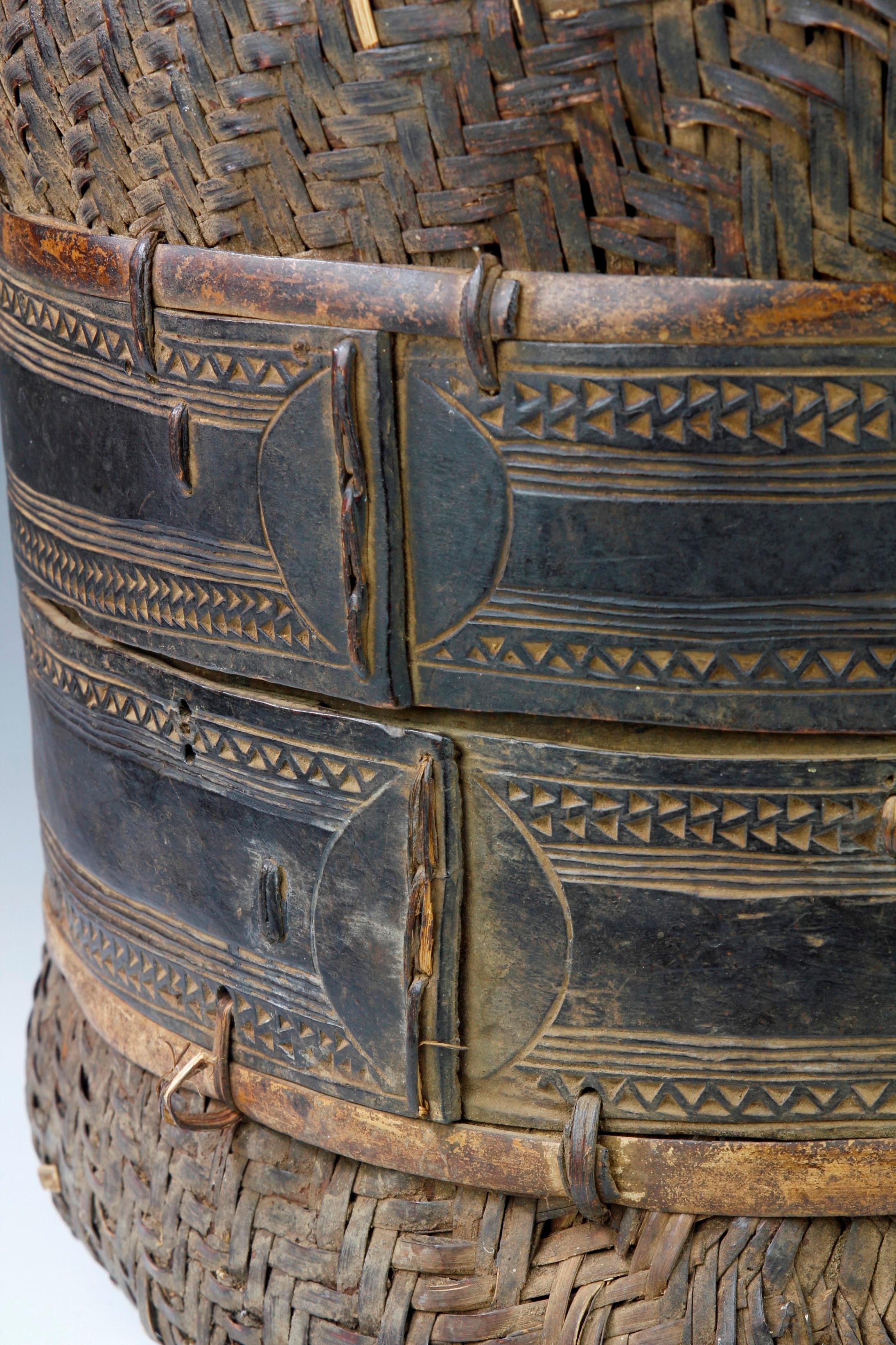 Cane Large Tanzanian Wagogo Woven Storage Basket With Beautiful Animal Decorations For Sale