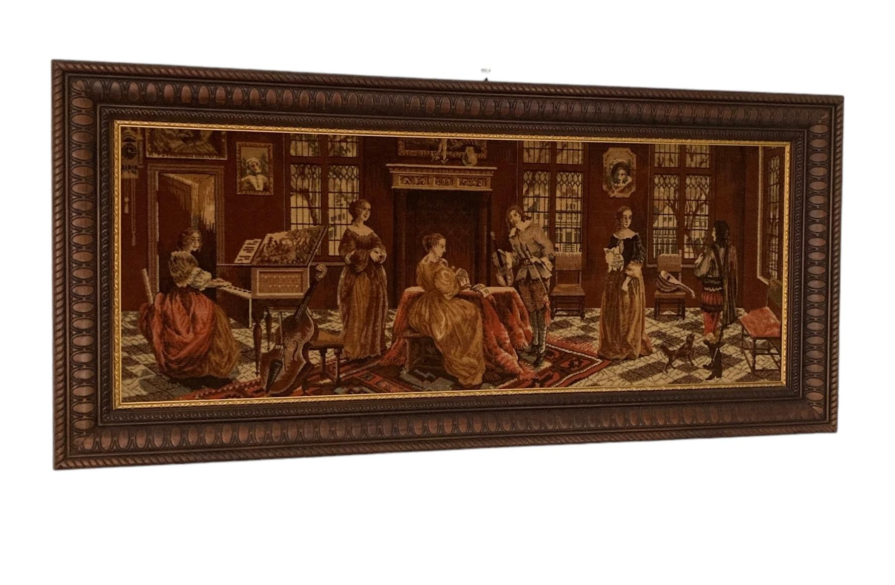 Este hermoso cuadro de terciopelo estilo tapiz representa una escena de la corte isabelina. Posiblemente originaria de Bélgica, esta maravillosa pieza se presenta en un gran marco de madera de roble oscuro con un borde interior dorado. Este cuadro