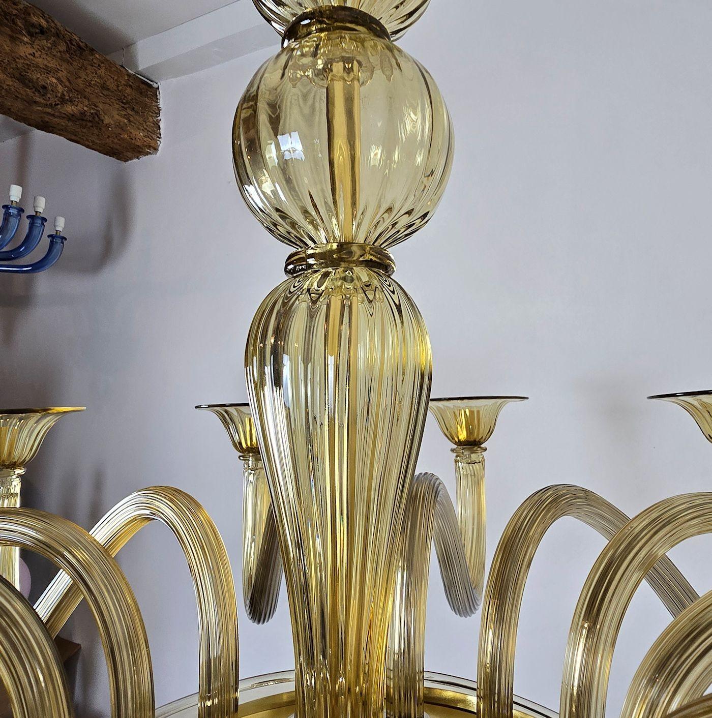 Large Taupe color Murano glass chandelier For Sale 2