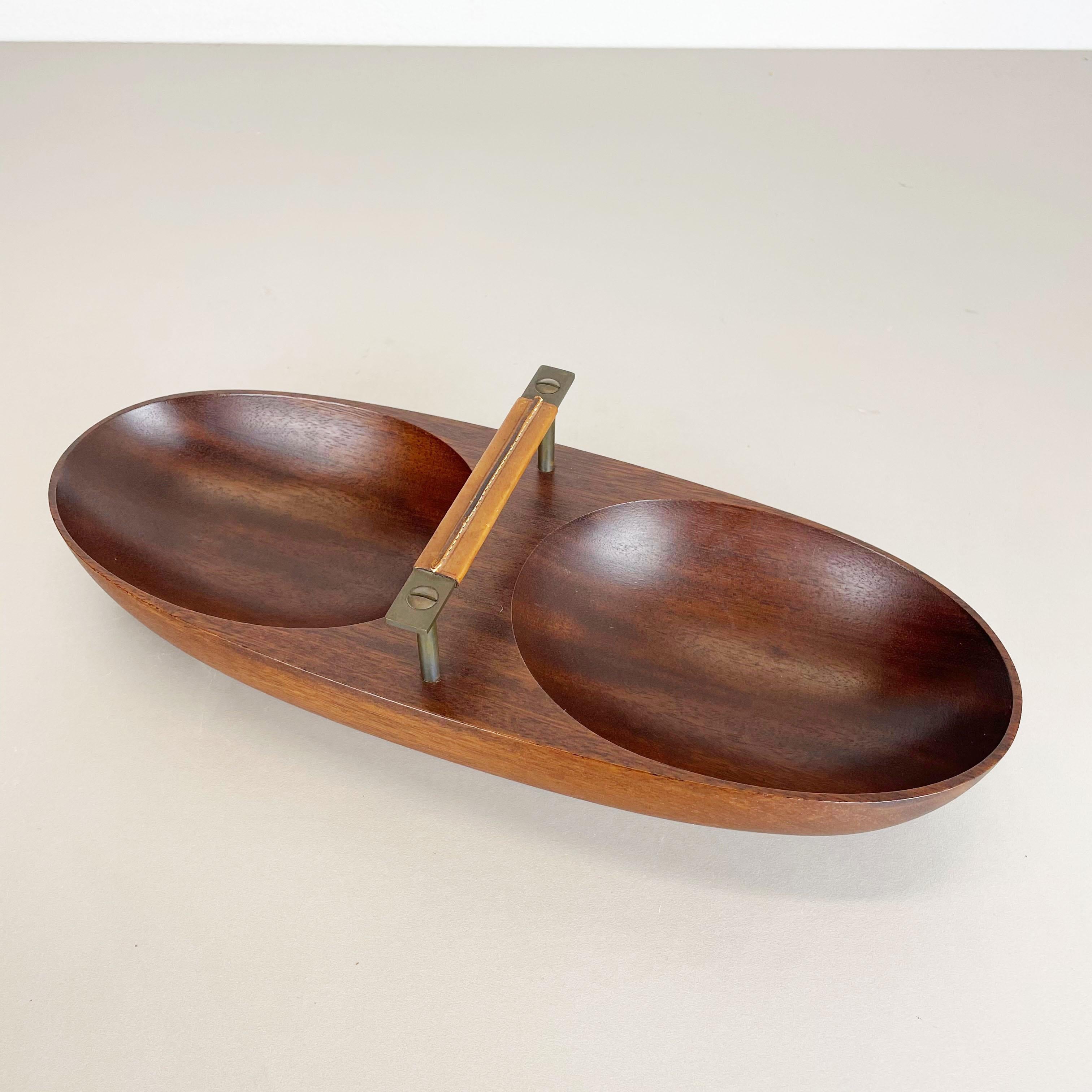 Mid-Century Modern Large Teak Bowl with Brass and Leather Handle by Carl Auböck, Austria, 1950s For Sale