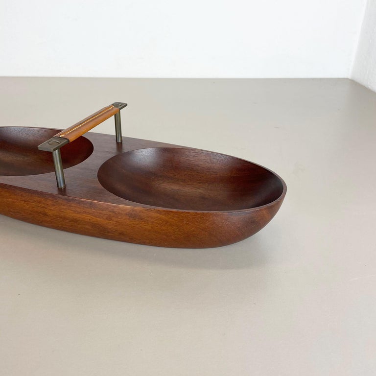 20th Century Large Teak Bowl with Brass and Leather Handle by Carl Auböck, Austria, 1950s For Sale
