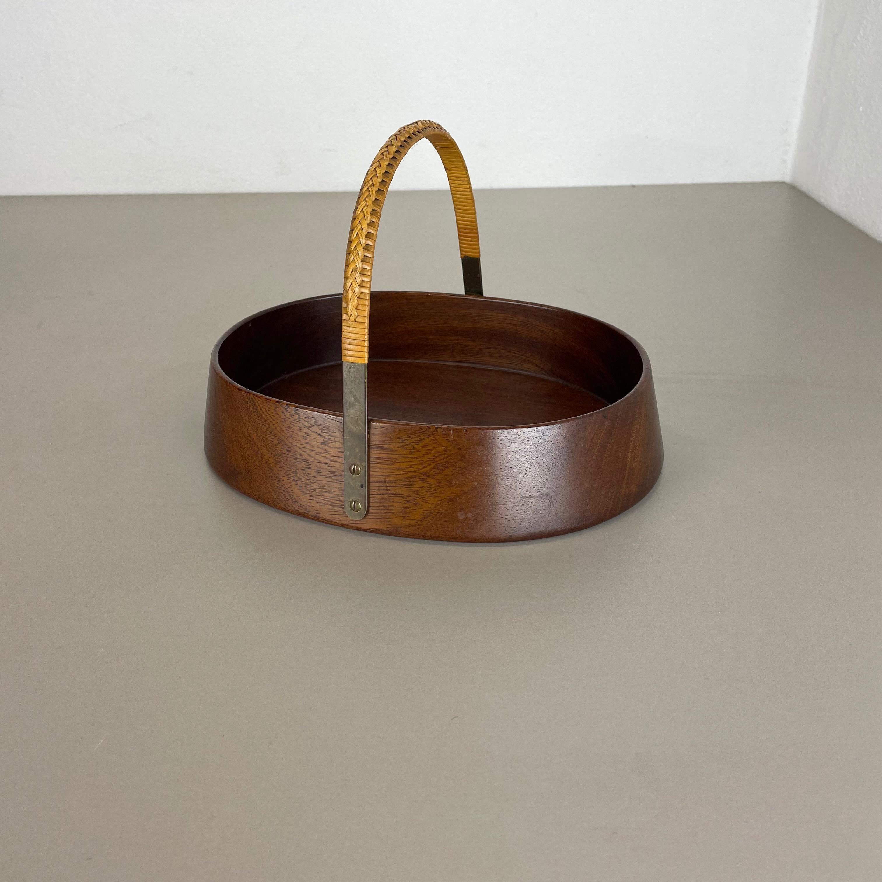 Mid-Century Modern Large Teak Bowl with Brass and Rattan Handle by Carl Auböck, Austria, 1950s