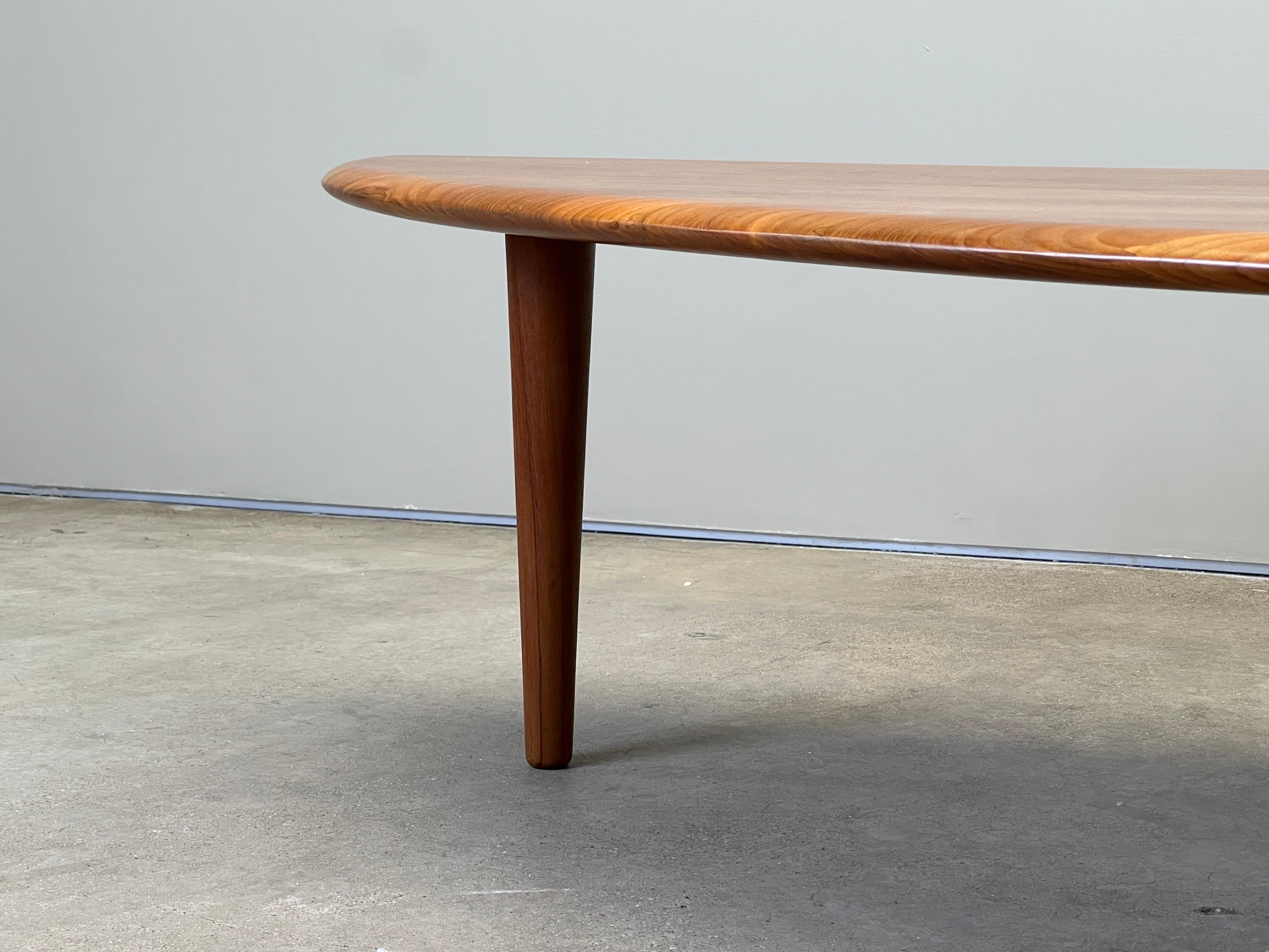 Grande table basse en teck de Johannes Aasbjerg en vente 2