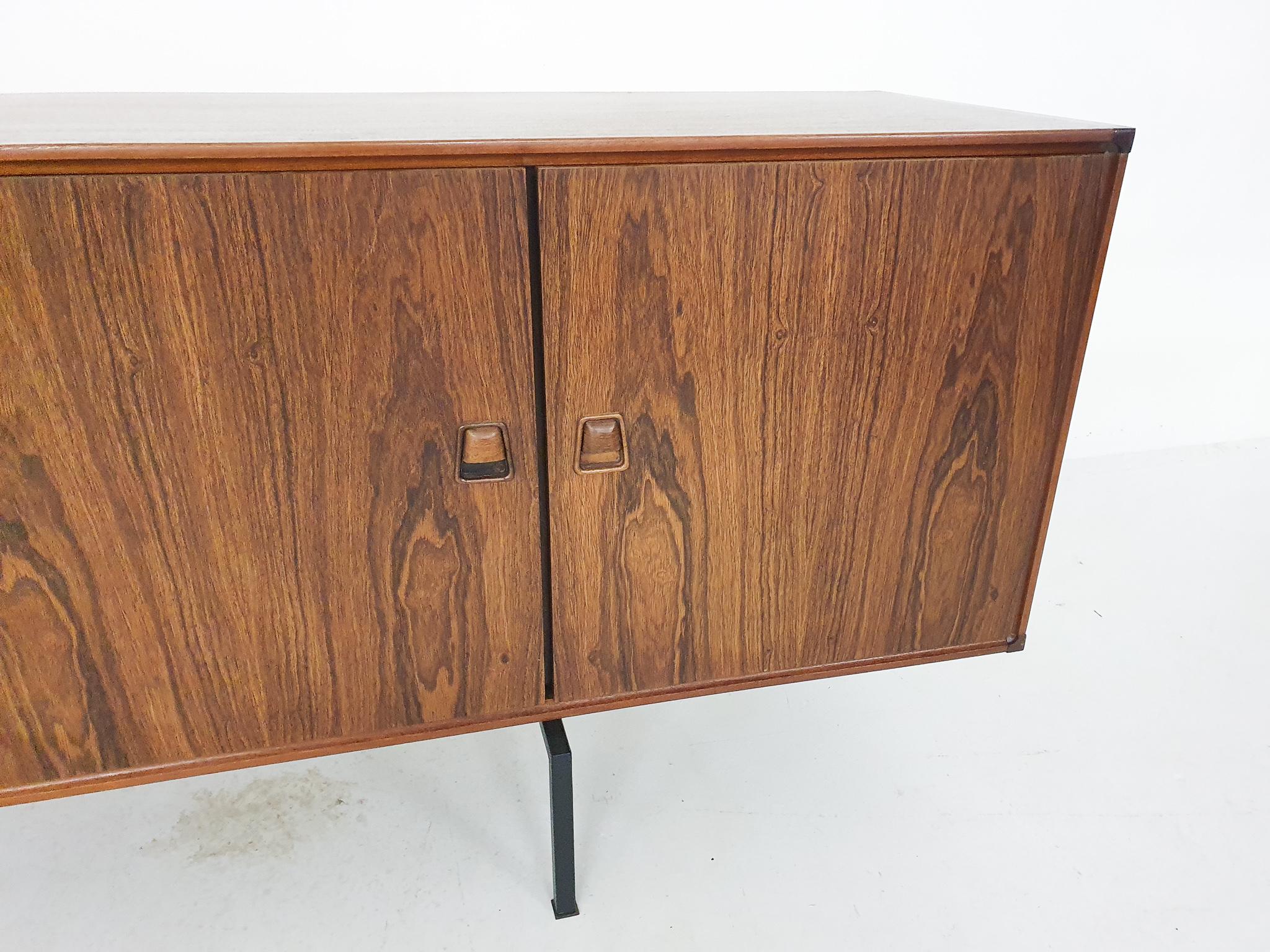 Large Teak Credenza by Topform, the Netherlands 1960's In Good Condition In Amsterdam, NL