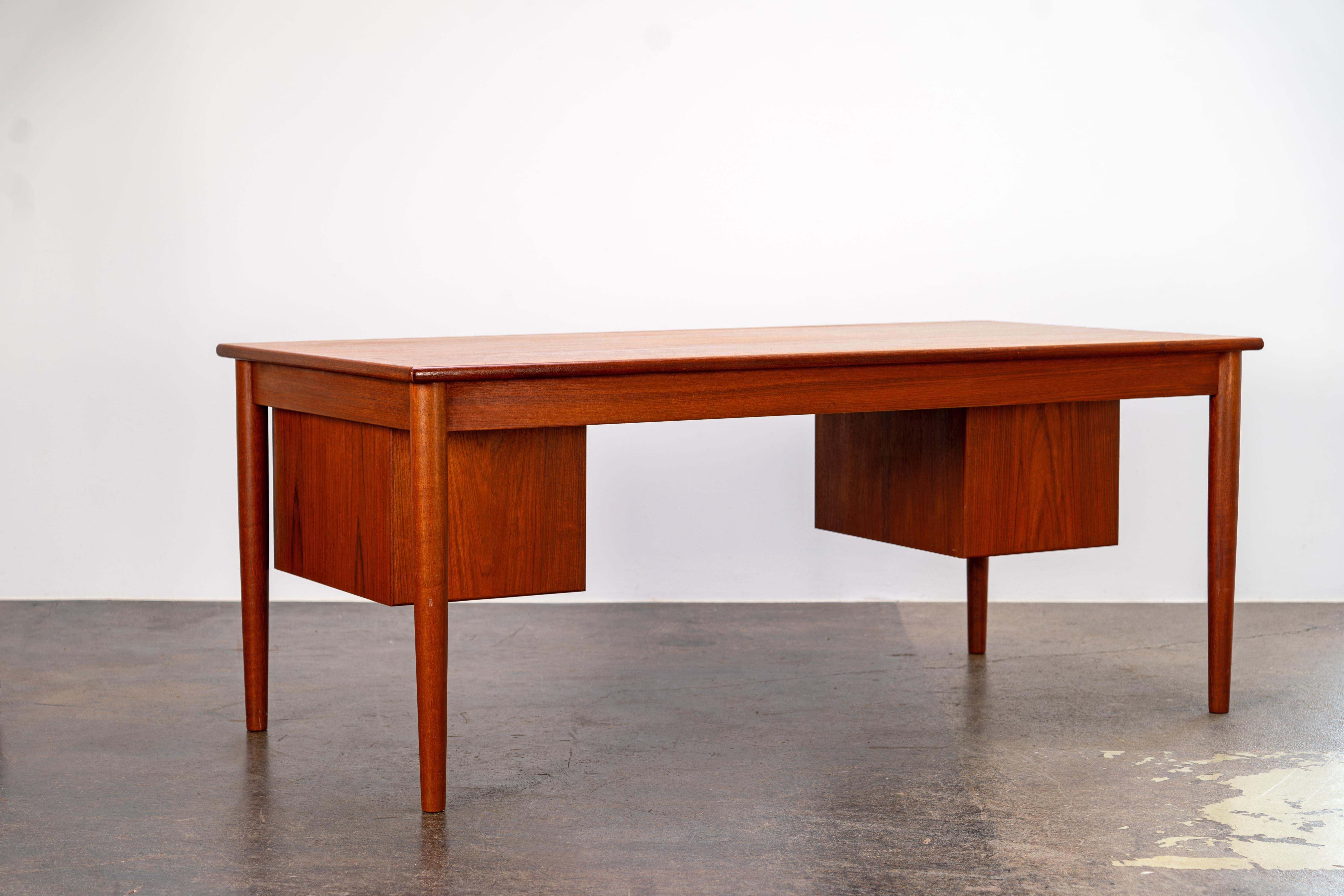 Large Teak Desk by Børge Mogensen for Søborg, Denmark, 1960s 2