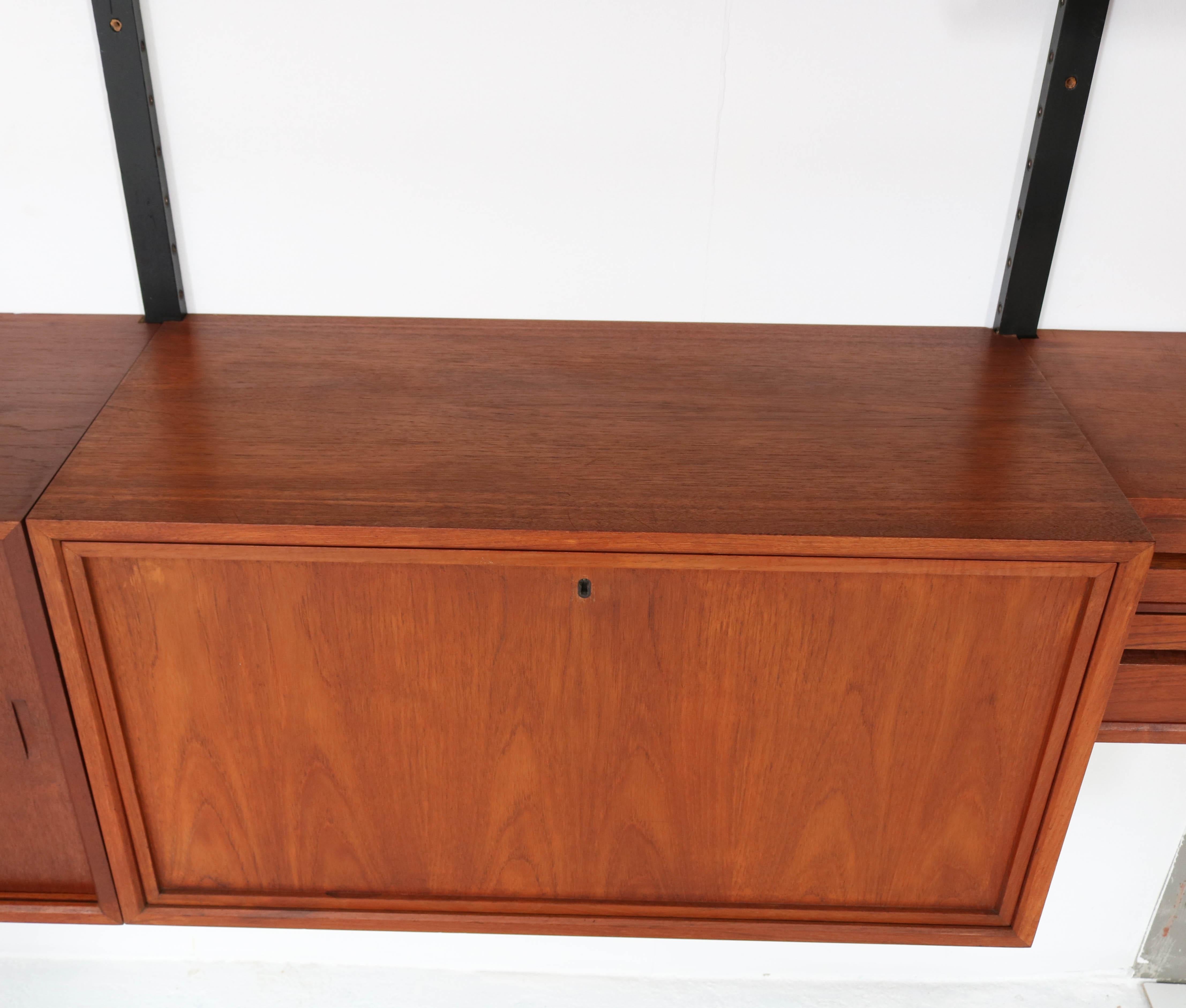 Large Teak Mid-Century Modern Royal Wall Unit by Poul Cadovius, 1950s 10