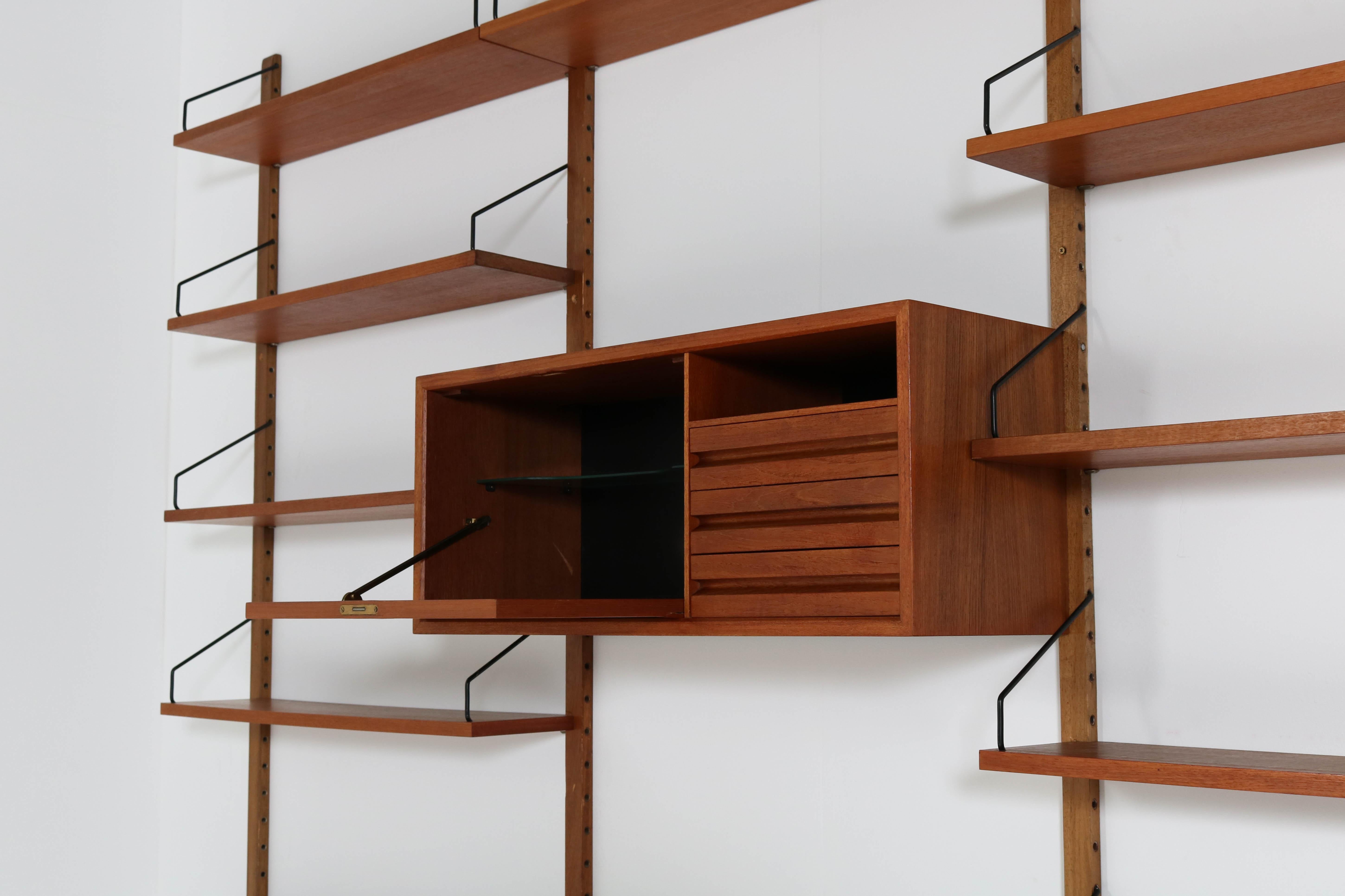 Large Teak Mid-Century Modern Royal Wall Unit by Poul Cadovius for Cado, 1960s 4